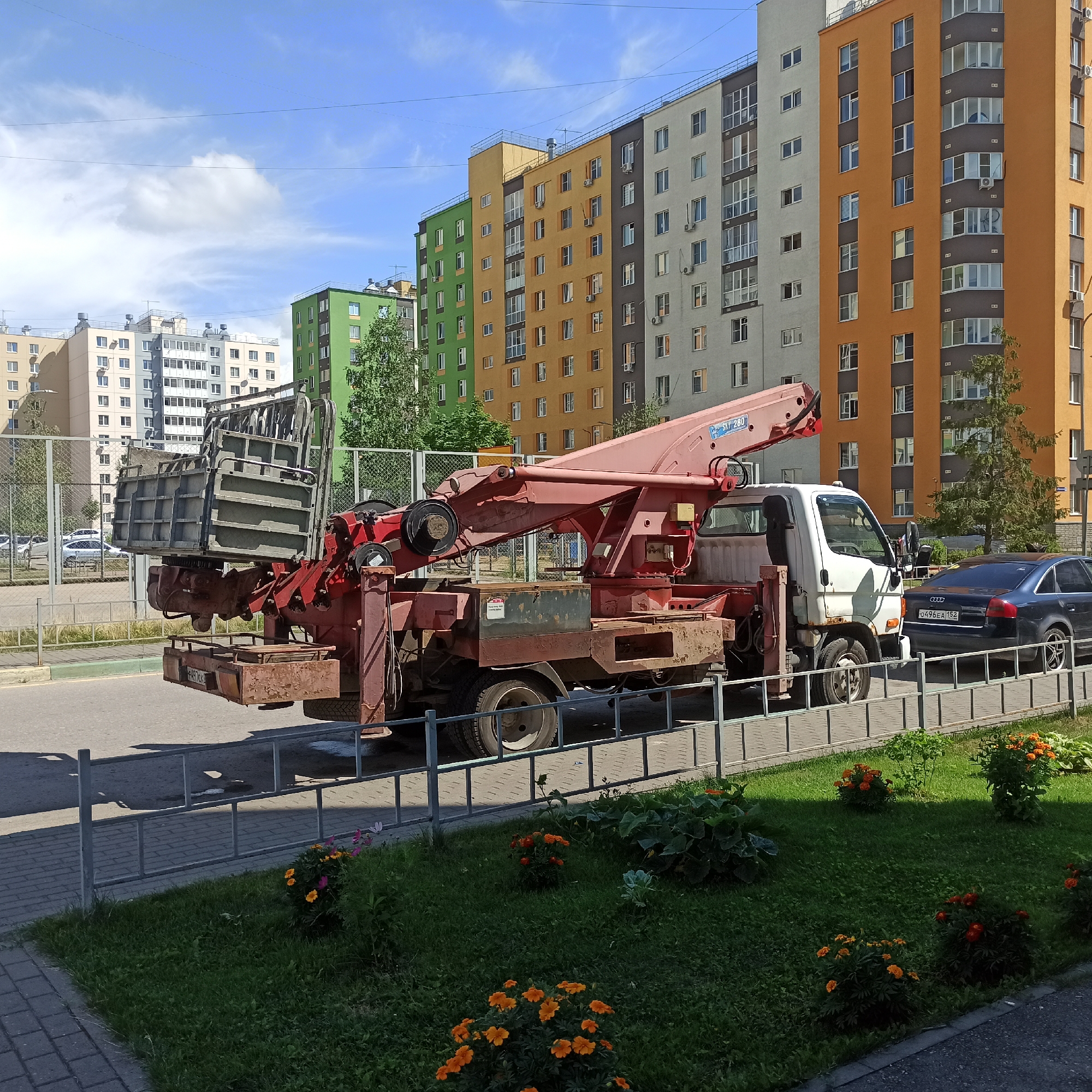 Casual summer morning snapshots around Nizhny Novgorod