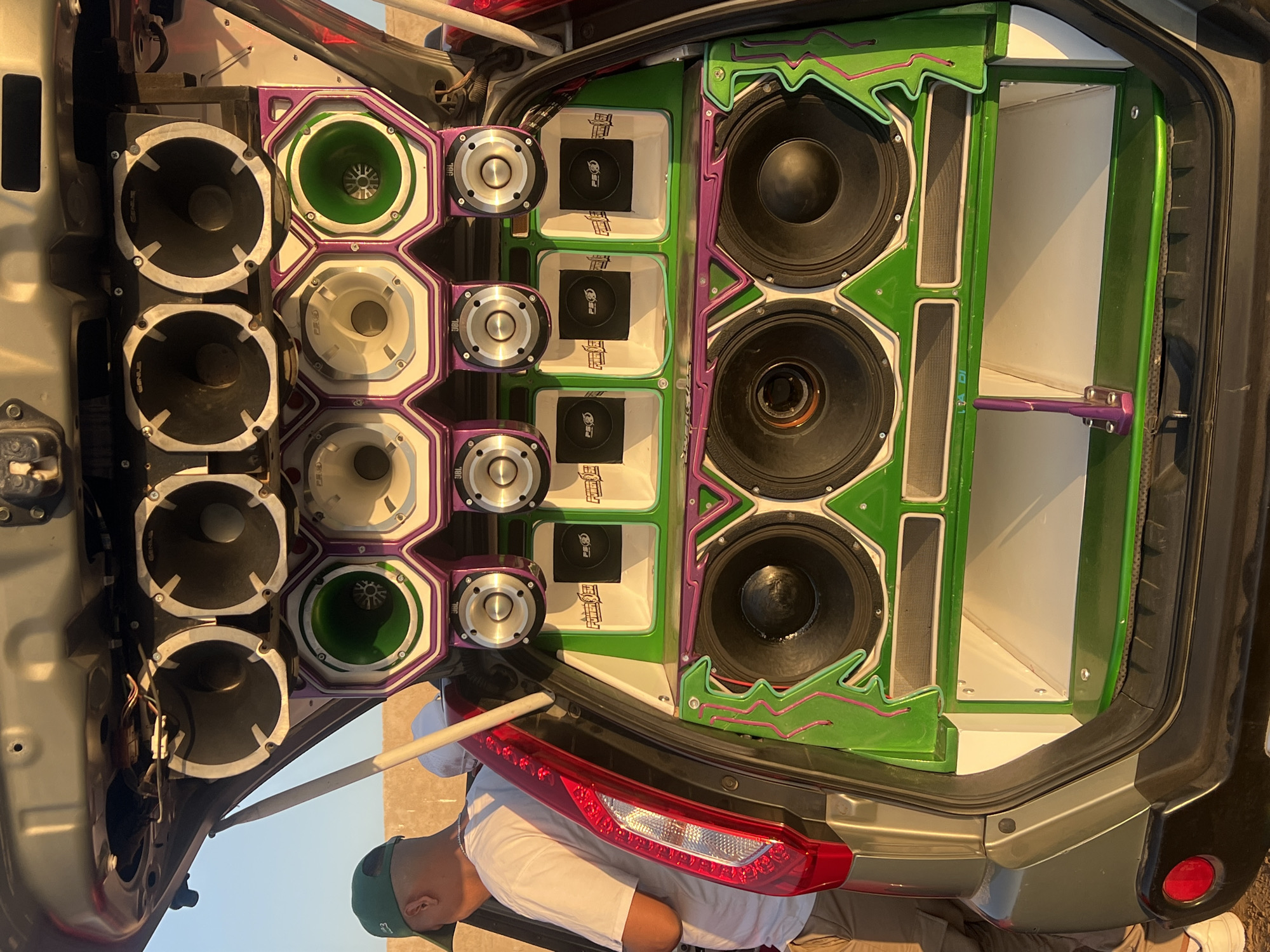 Car audio competition showcases custom sound systems in Arica
