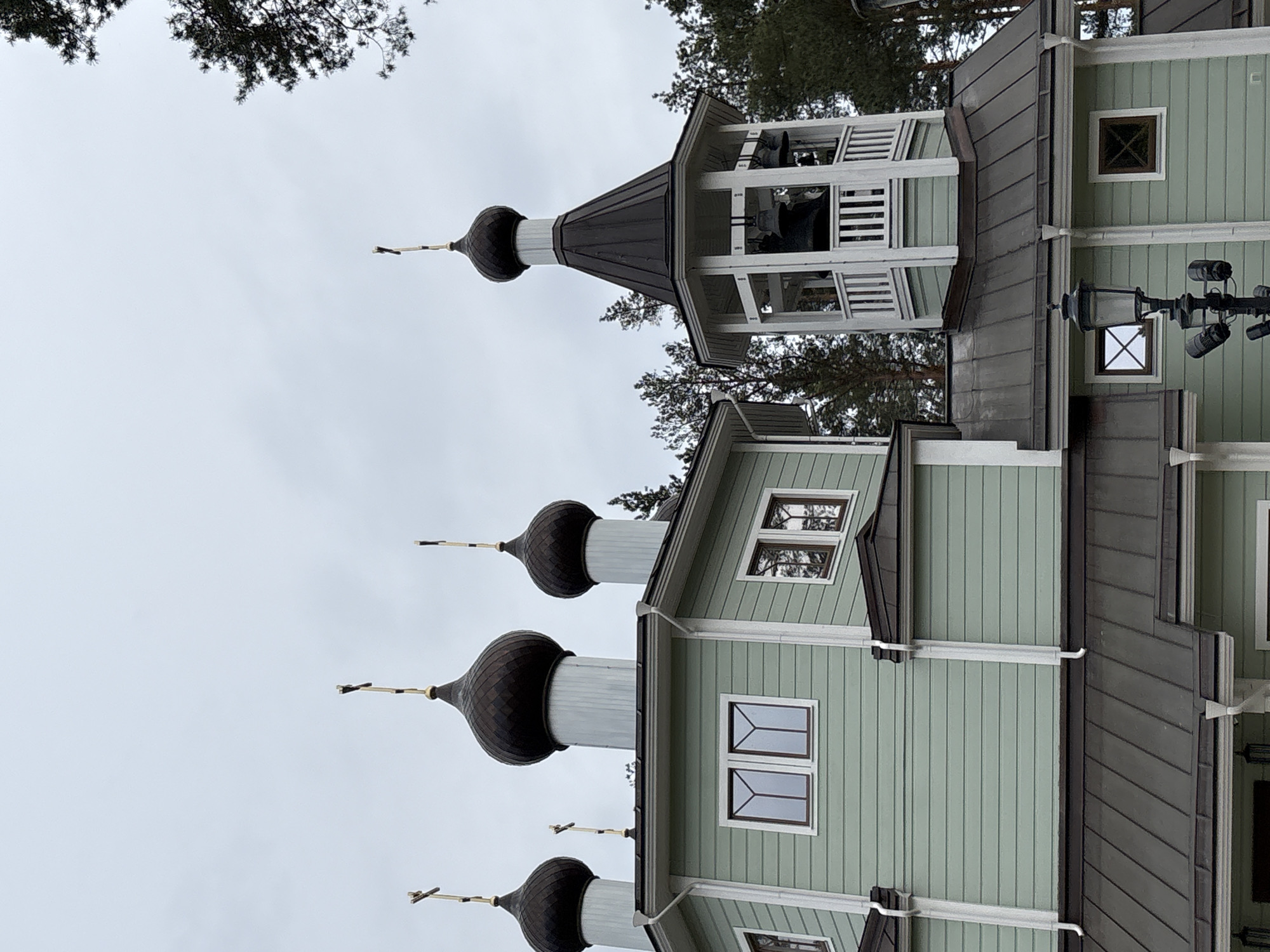 Photographer documents spring afternoon scenes in Solnechnoye, Russia