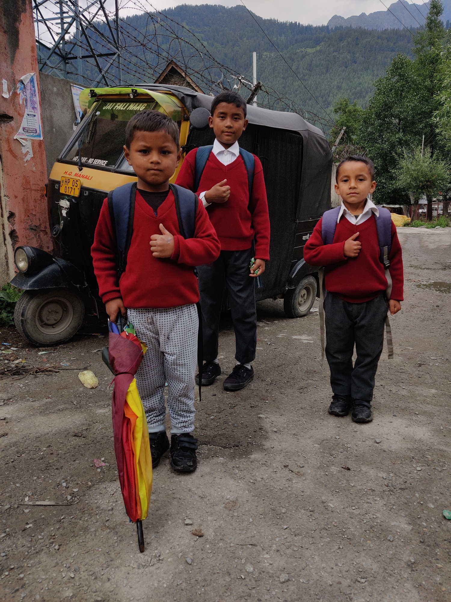 Morning life in a Himalayan village, Bahang to Goshal