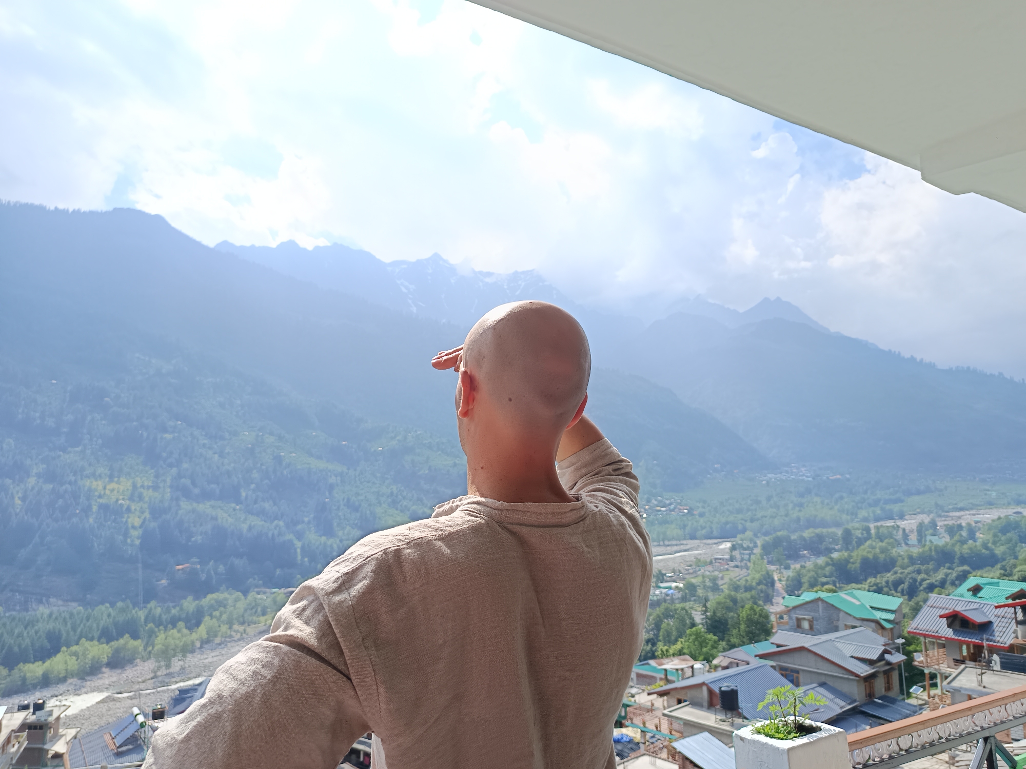 Morning life unfolds in Himalayan village of Vashisht