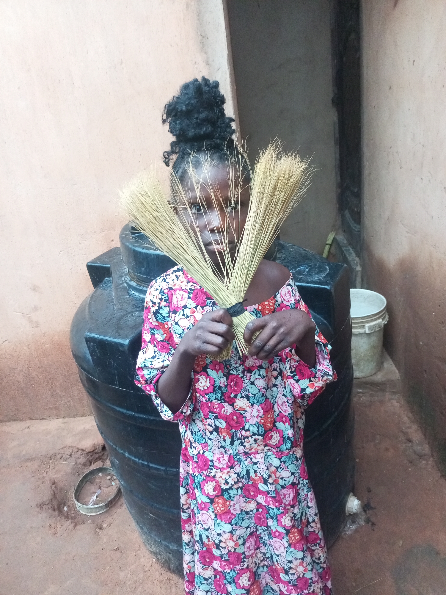 Everyday life in a Tempure, Nigeria compound