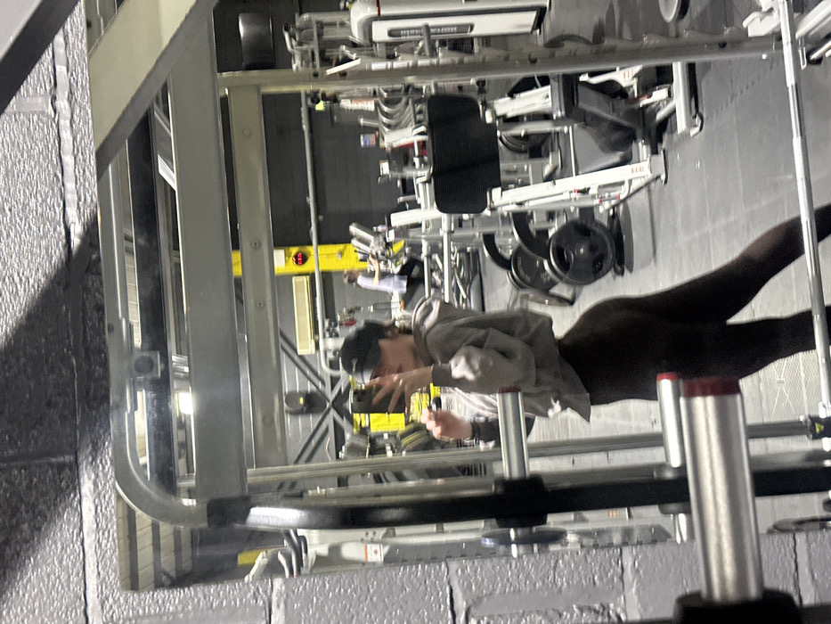 Evening gym workout documented through selfies in Tunbridge Wells