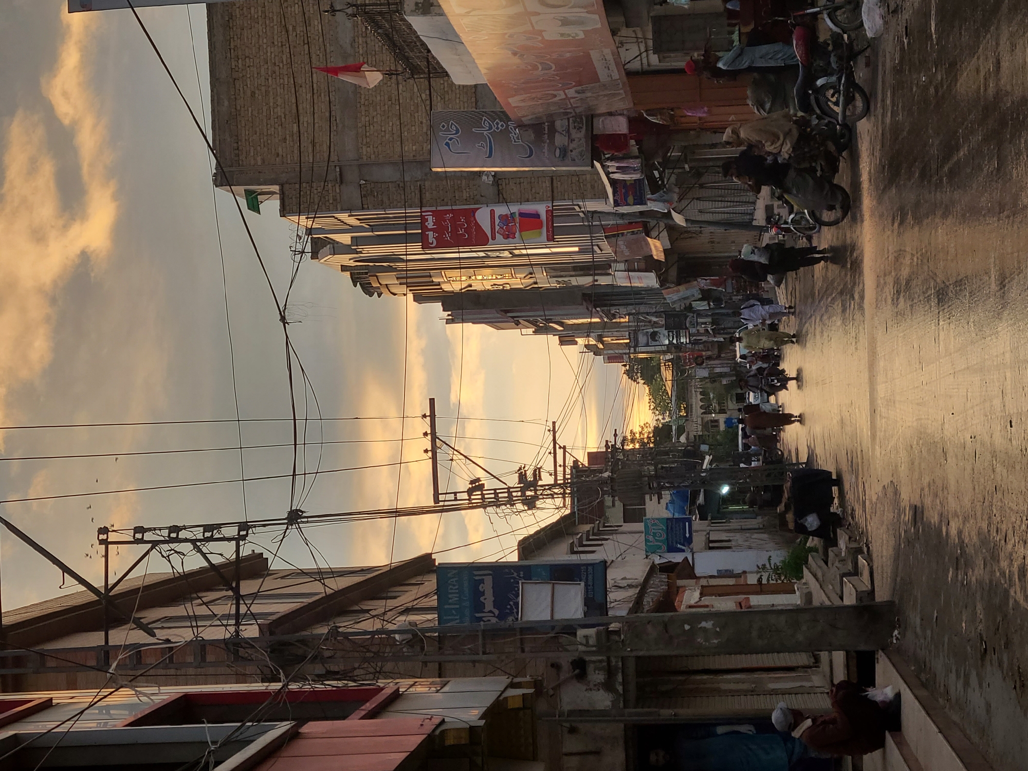 Wet street scenes documented in Quetta, Pakistan