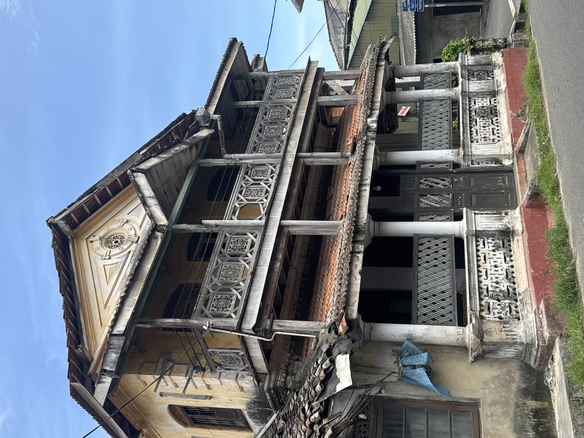 Historic multi-story building photographed in Matara, Sri Lanka