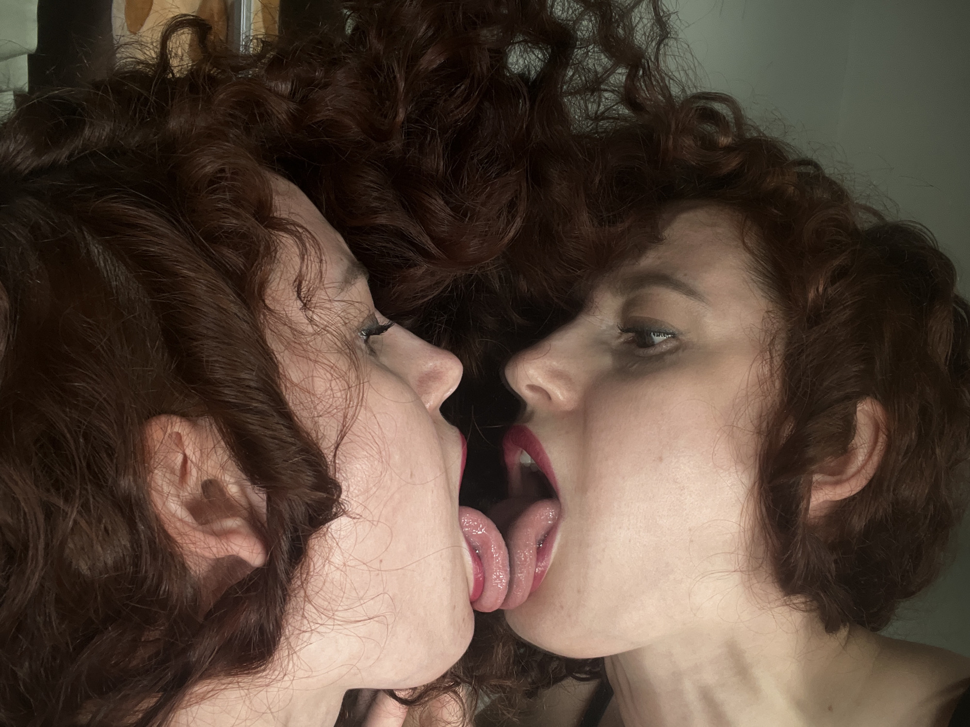 Intimate moment between two women documented in Saint Petersburg