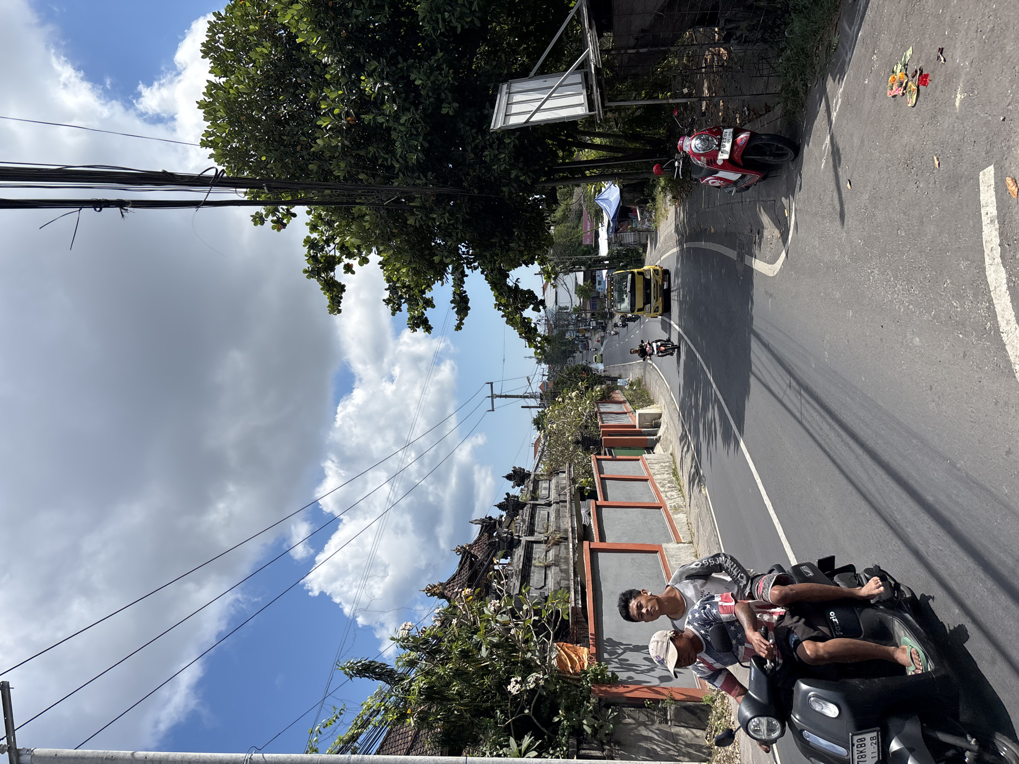 Morning street life and market scenes captured in Kuta Selatan