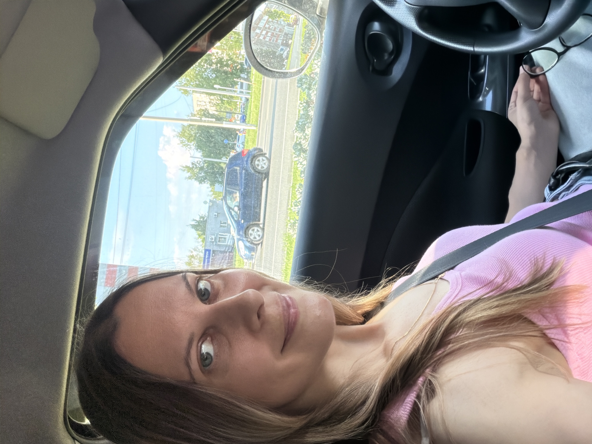 Selfie from the driver's seat on an Izhevsk street