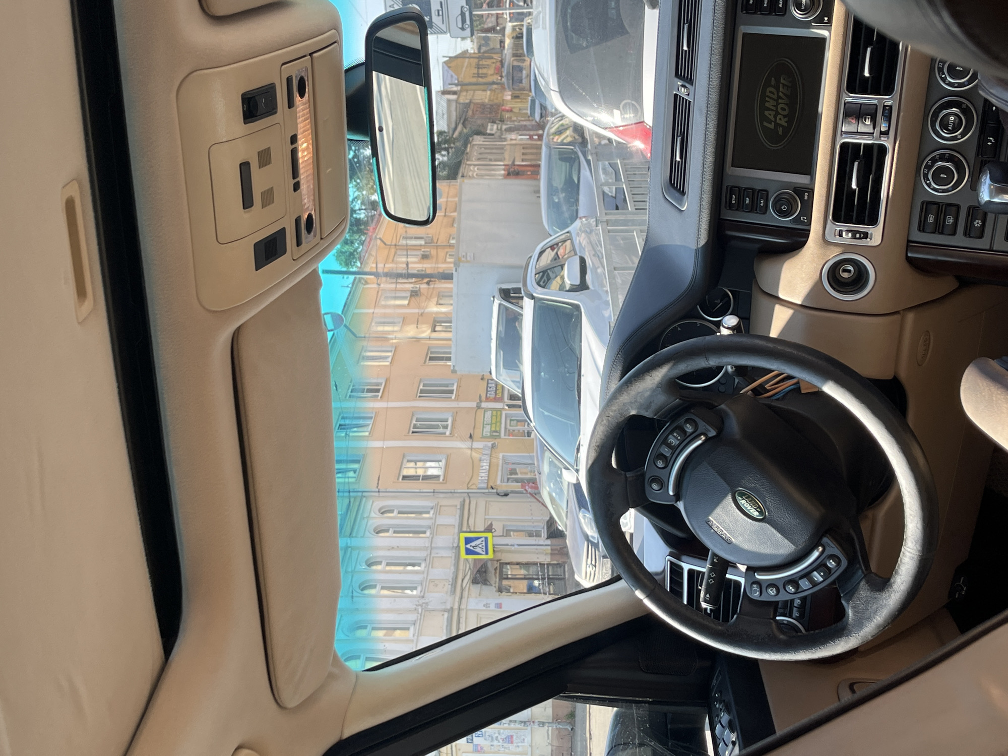 Drinks in the car, Nizhny Novgorod streets rolling by
