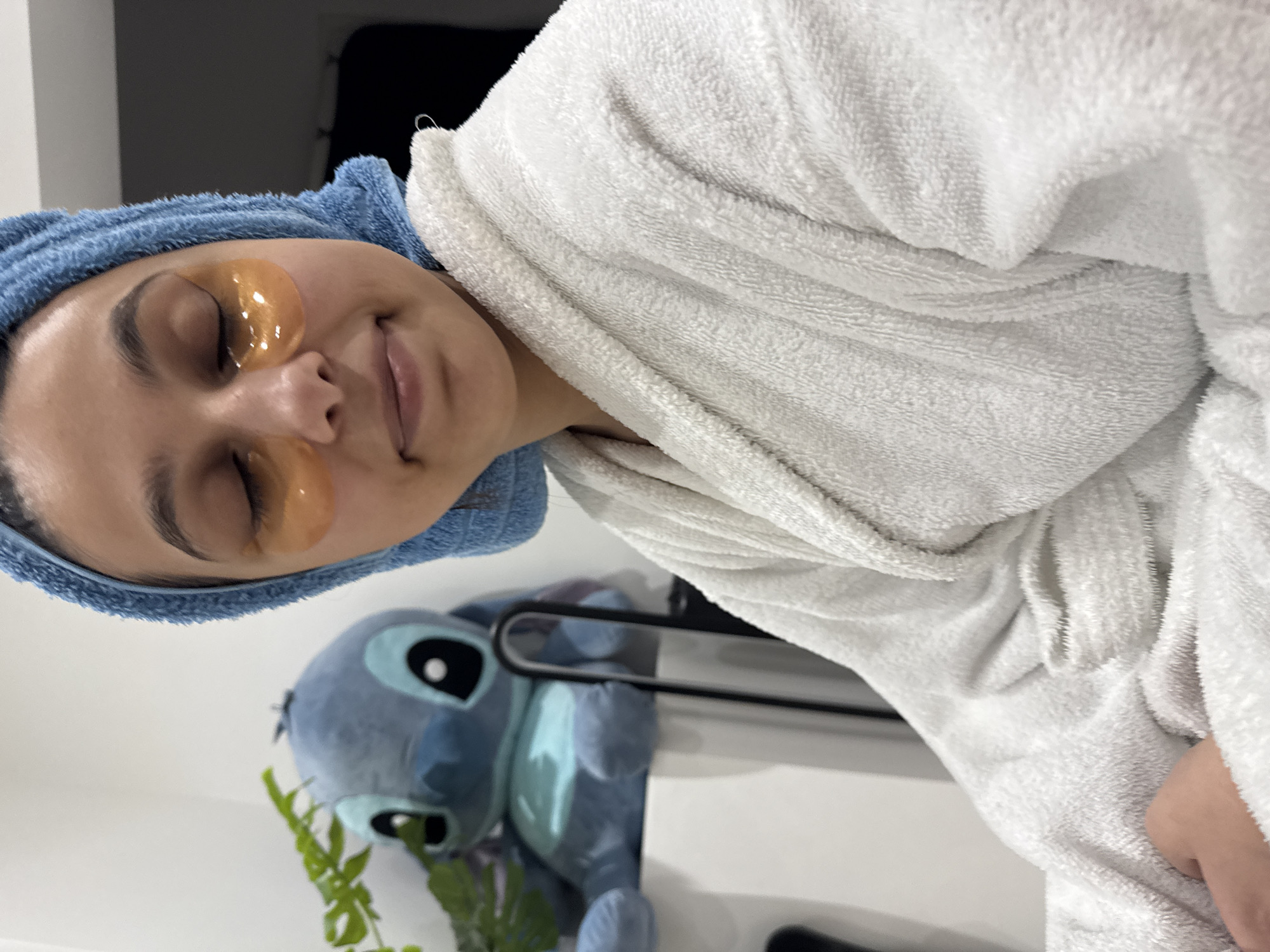 Personal self-care moment captured in Mönchengladbach