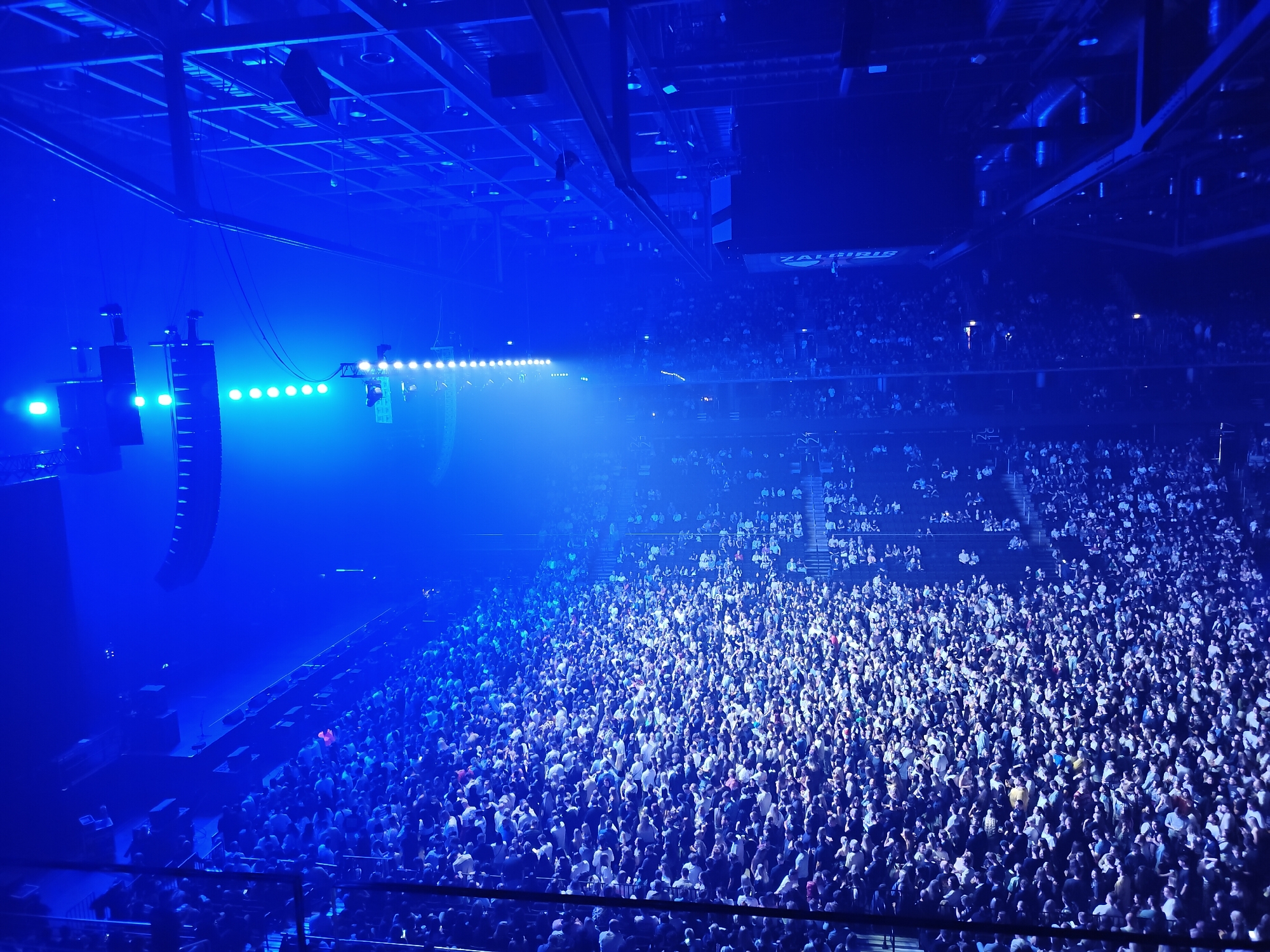 Packed arena concert lights up Kaunas on summer evening