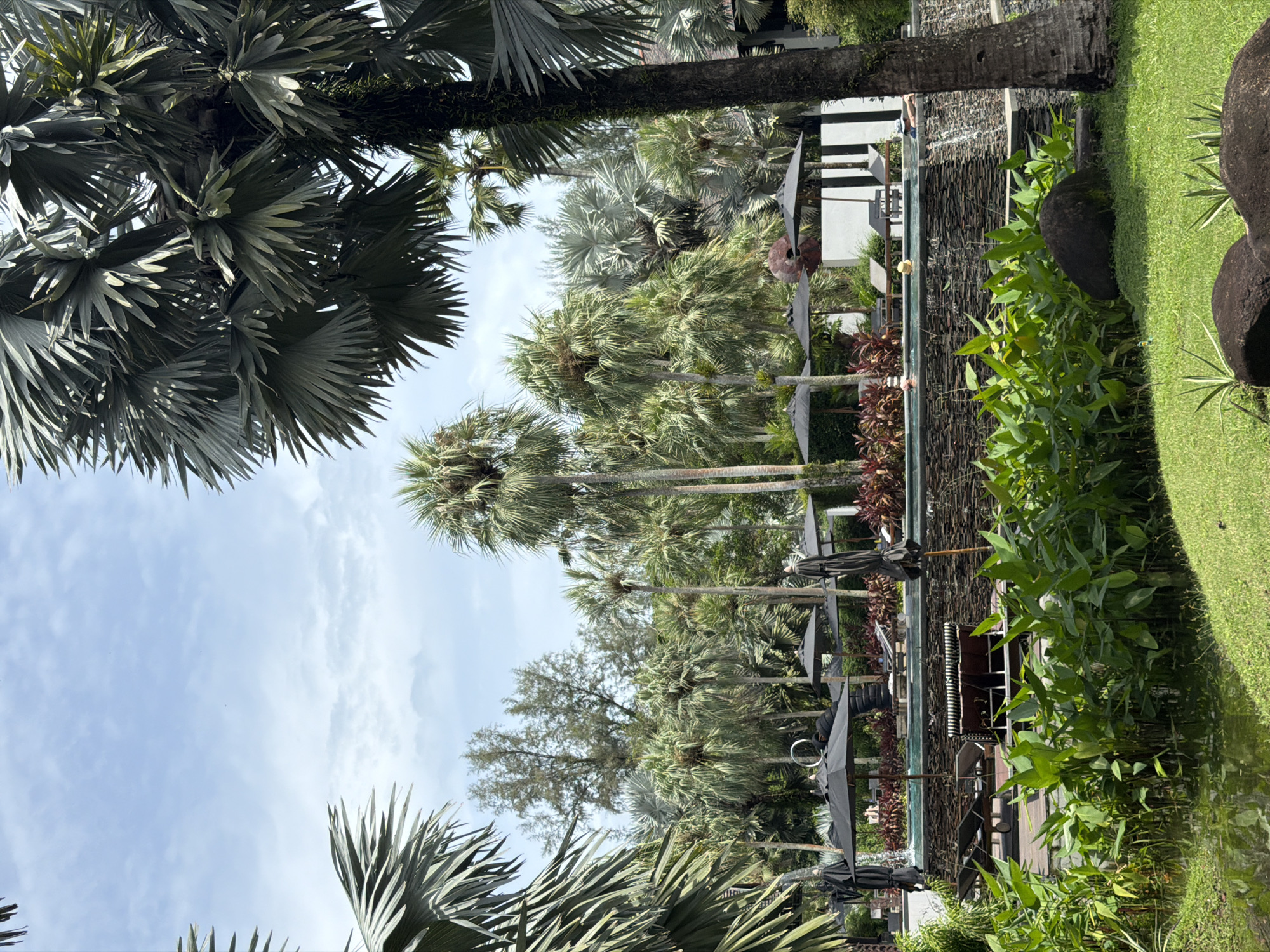 Morning beer break at Thai resort poolside