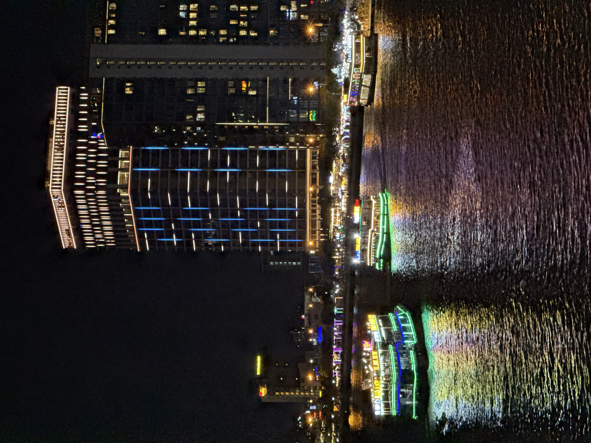 Nighttime riverfront activity observed along Đà Nẵng's Han River