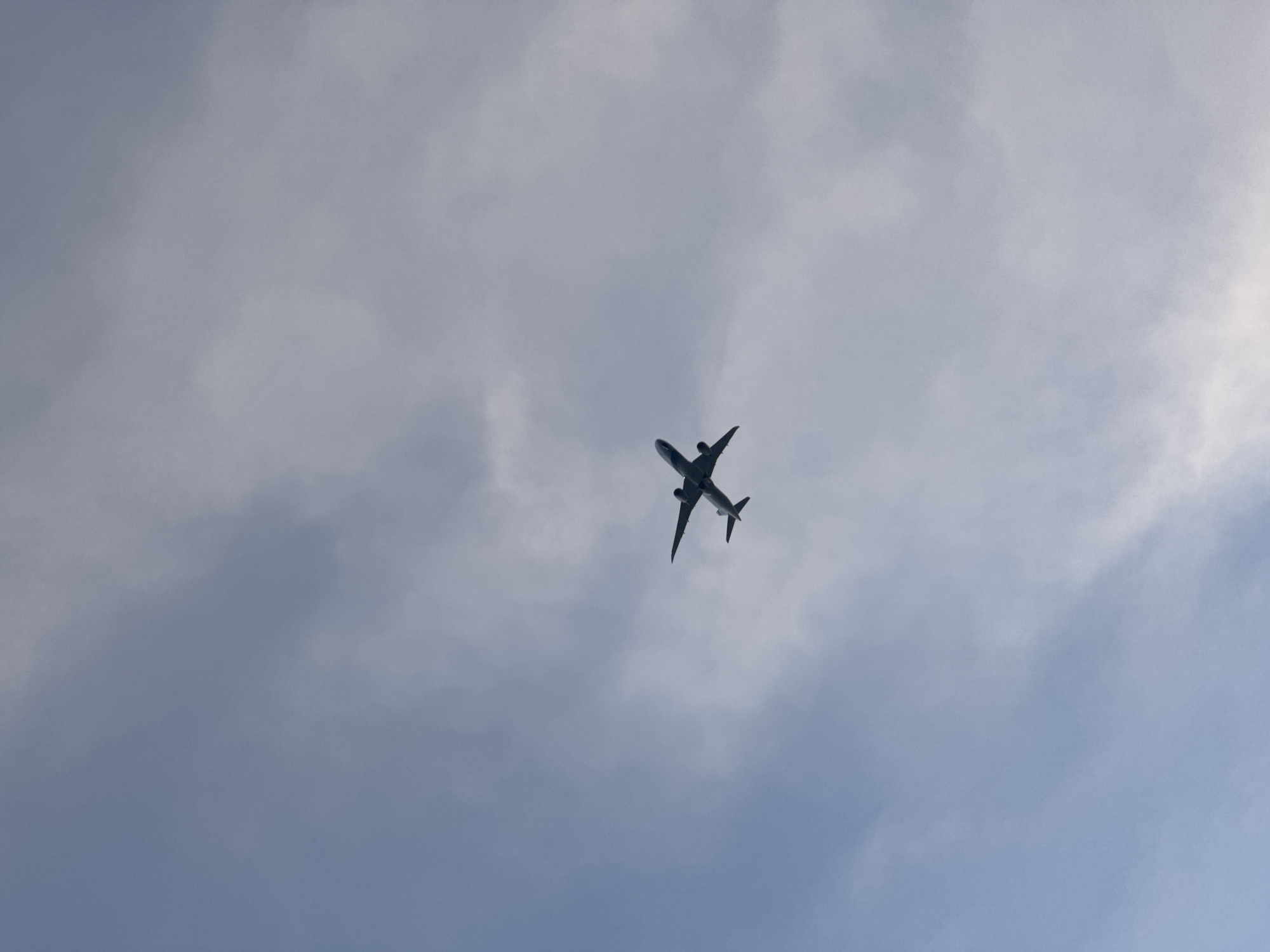Tel Aviv beachfront sees typical afternoon activity, aircraft overhead