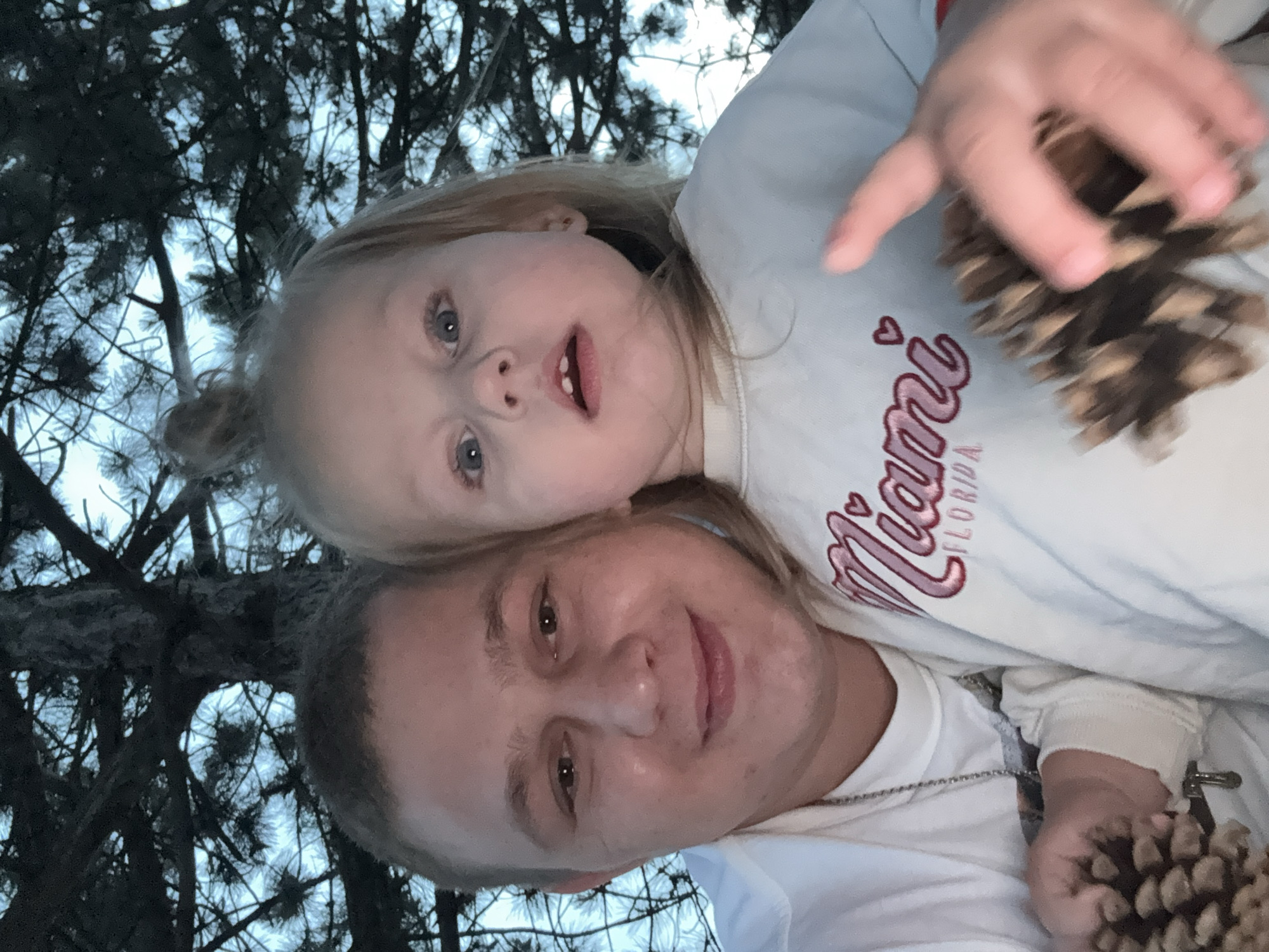 Evening stroll and selfies around a Pilsen park and streets