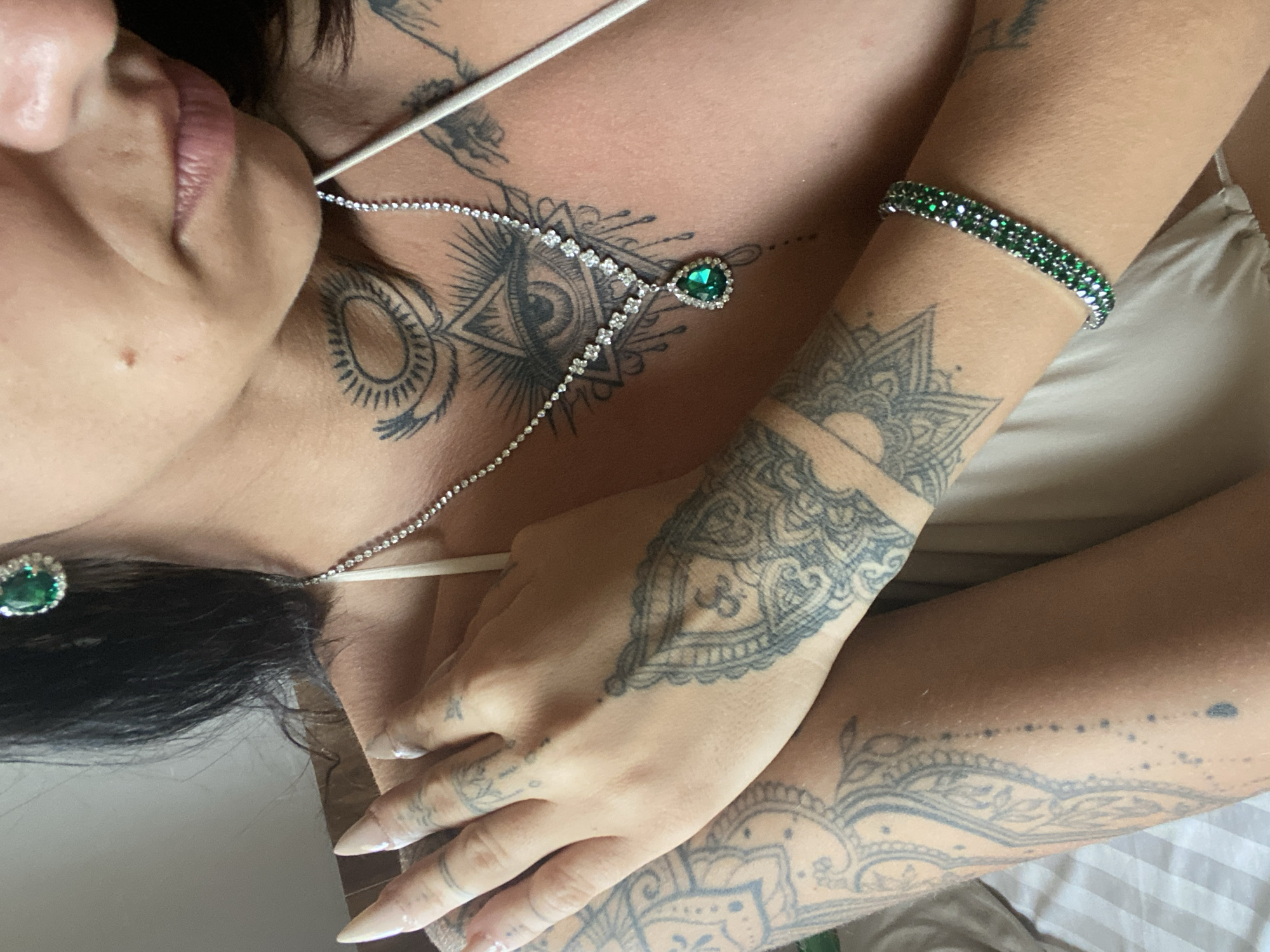 Lazy morning vibes and outdoor close-ups in Mũi Né