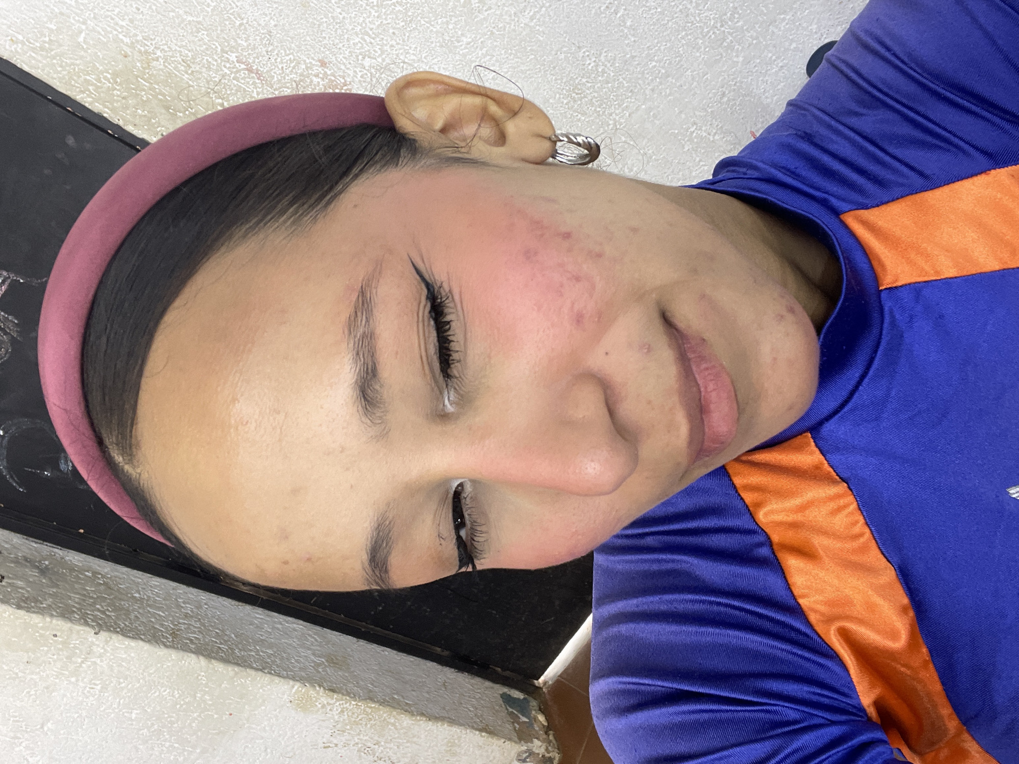 Casual resort evening in Porlamar — sports, selfies, and palm trees