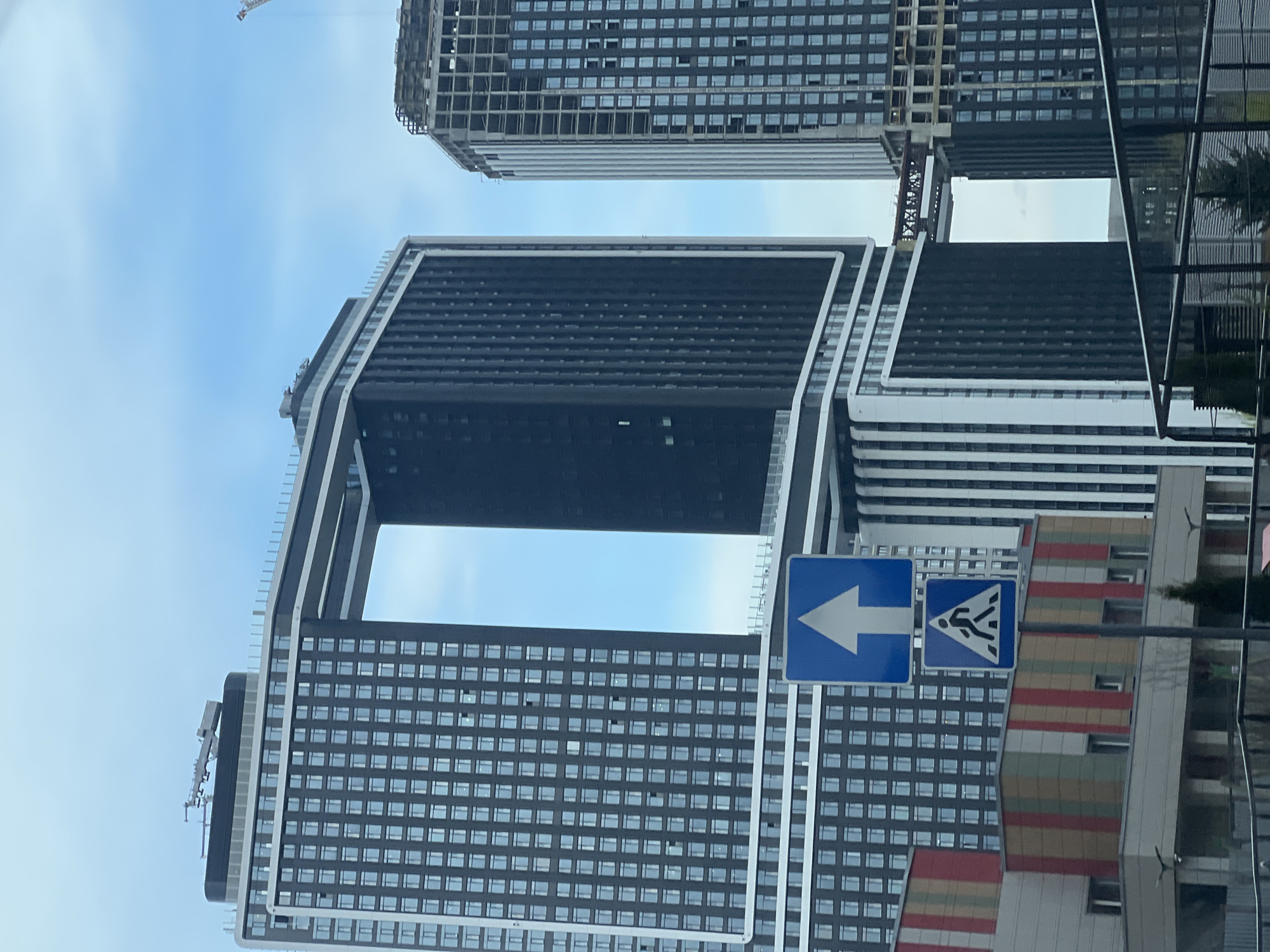 Afternoon life documented across Khimki shopping and residential areas