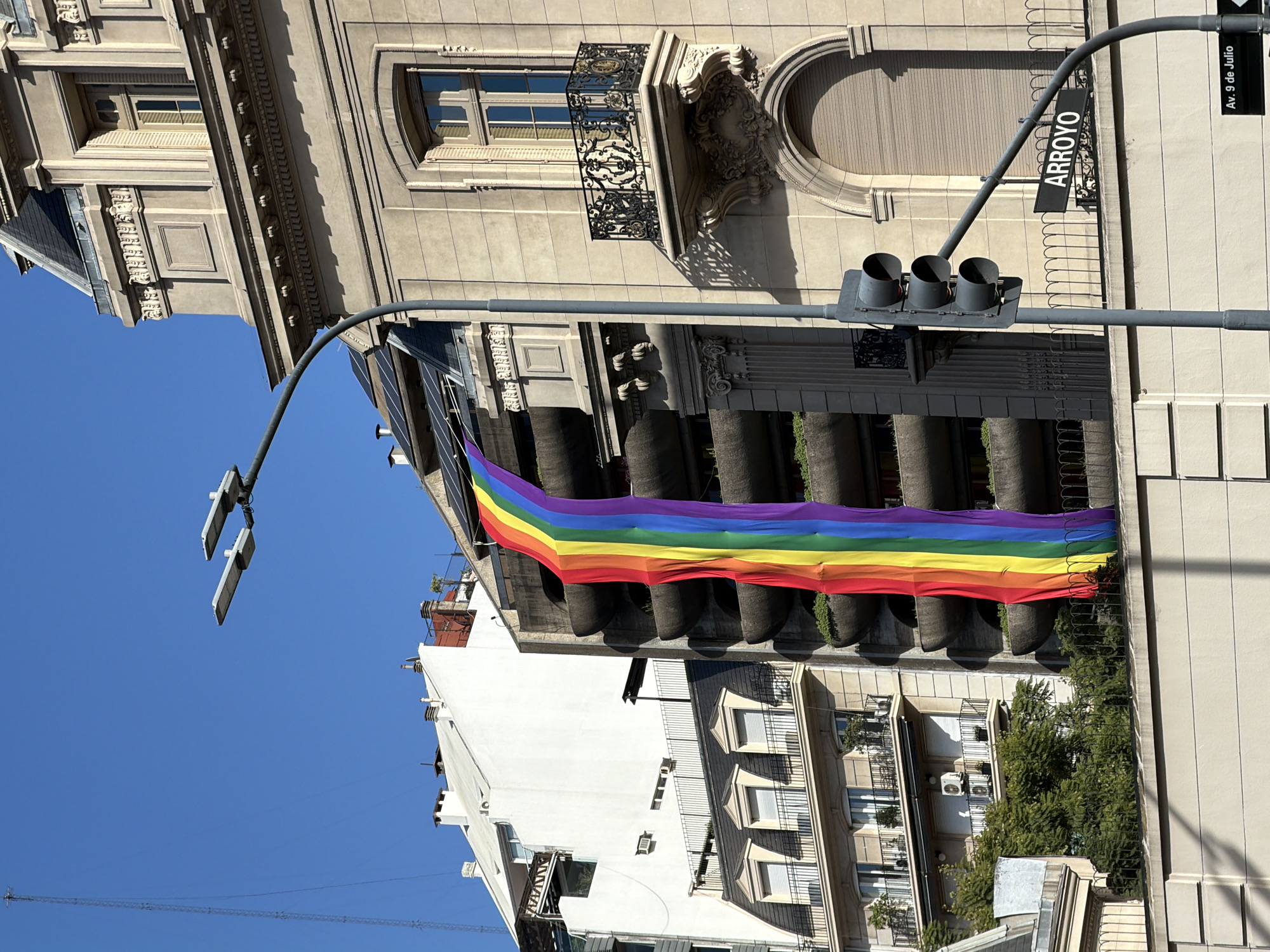 Pride flag, luxury car spotted on Buenos Aires intersection