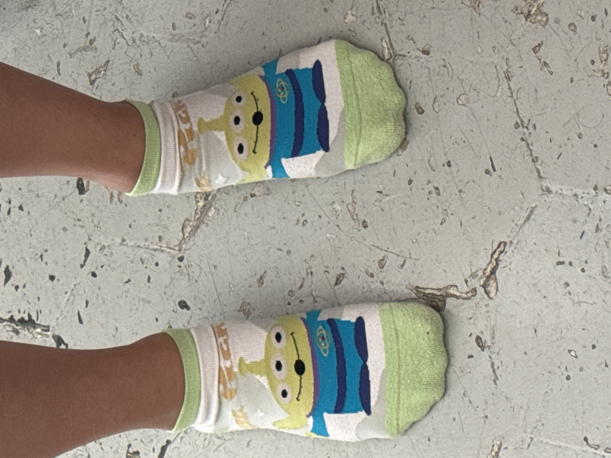 Woman documents daily activities across multiple Puebla locations