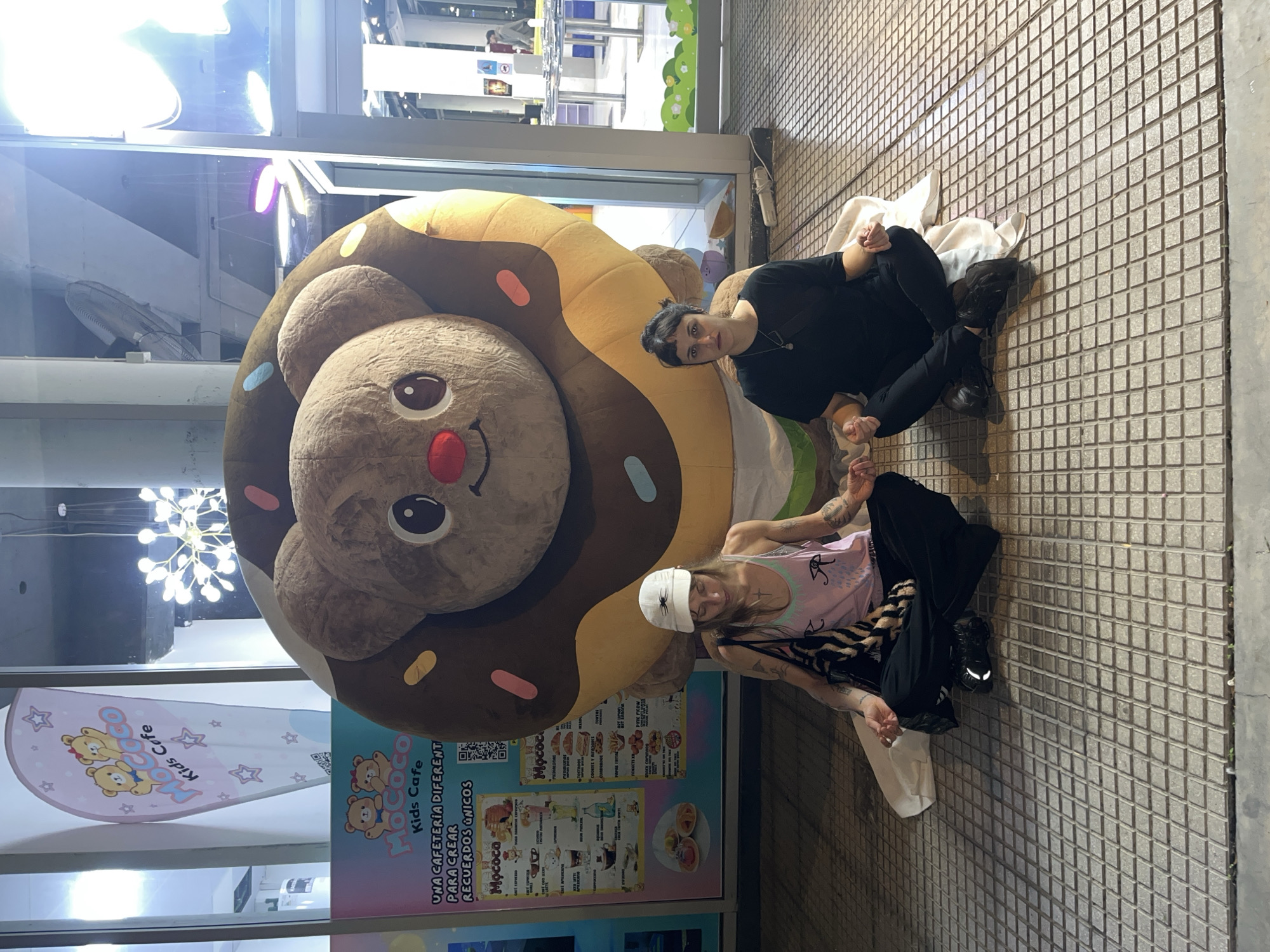 Ordinary evening moments captured across Buenos Aires neighborhoods