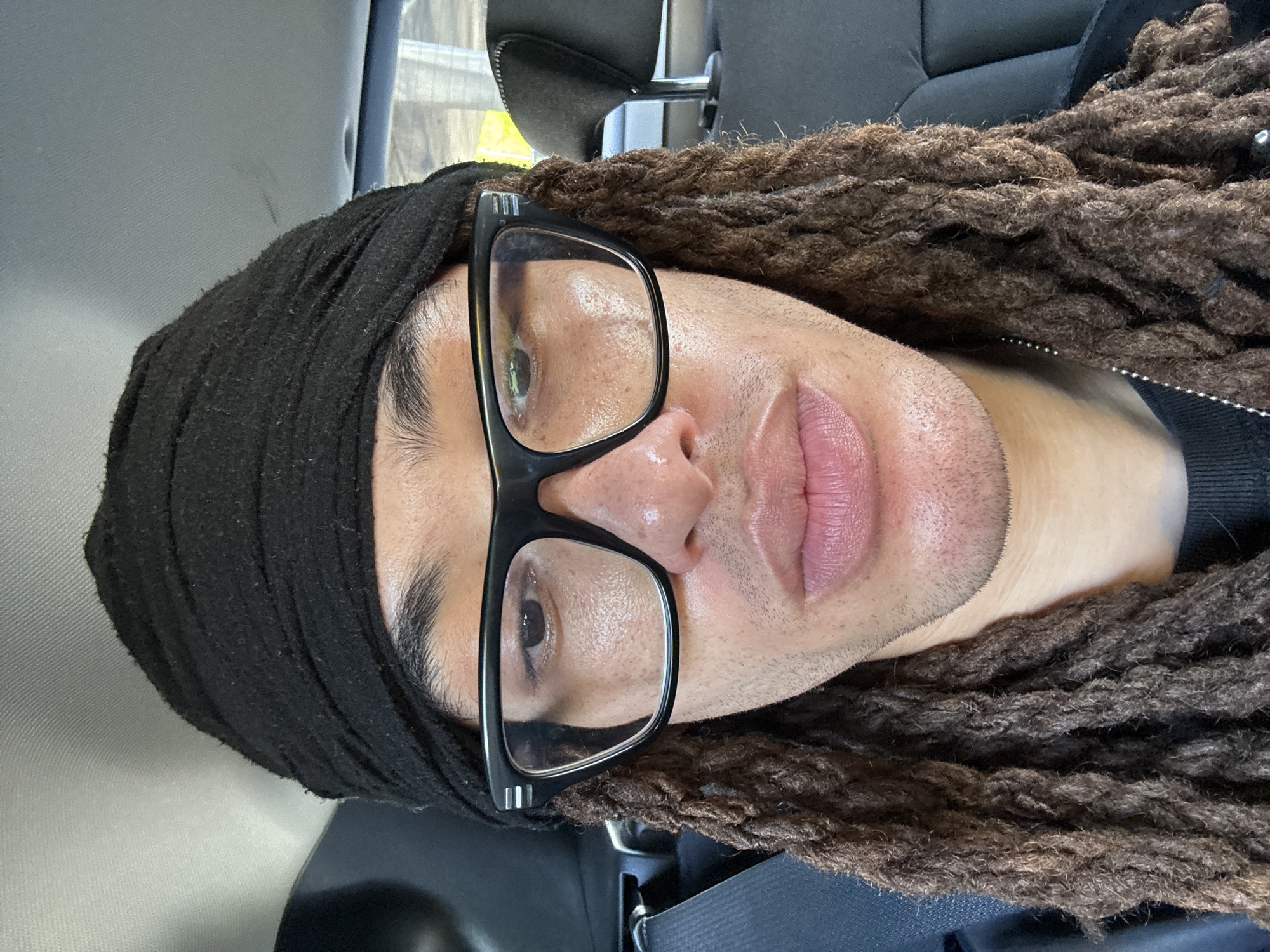 Car selfies captured during brief journey in Rungis
