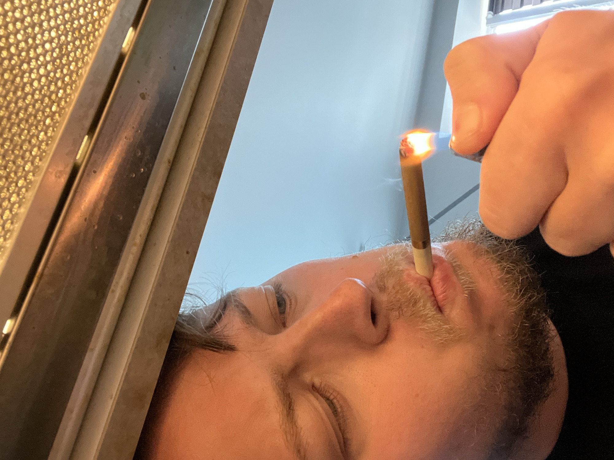 Domestic life documented in Kommunarka during afternoon hours
