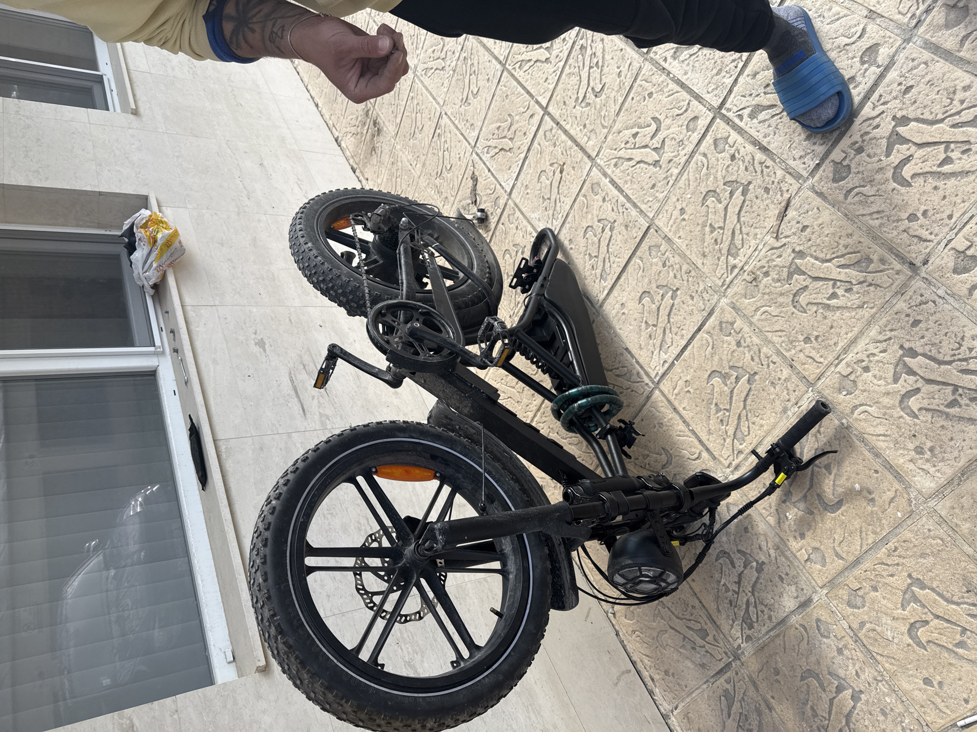 Electric bicycle incident observed in Varna pedestrian area
