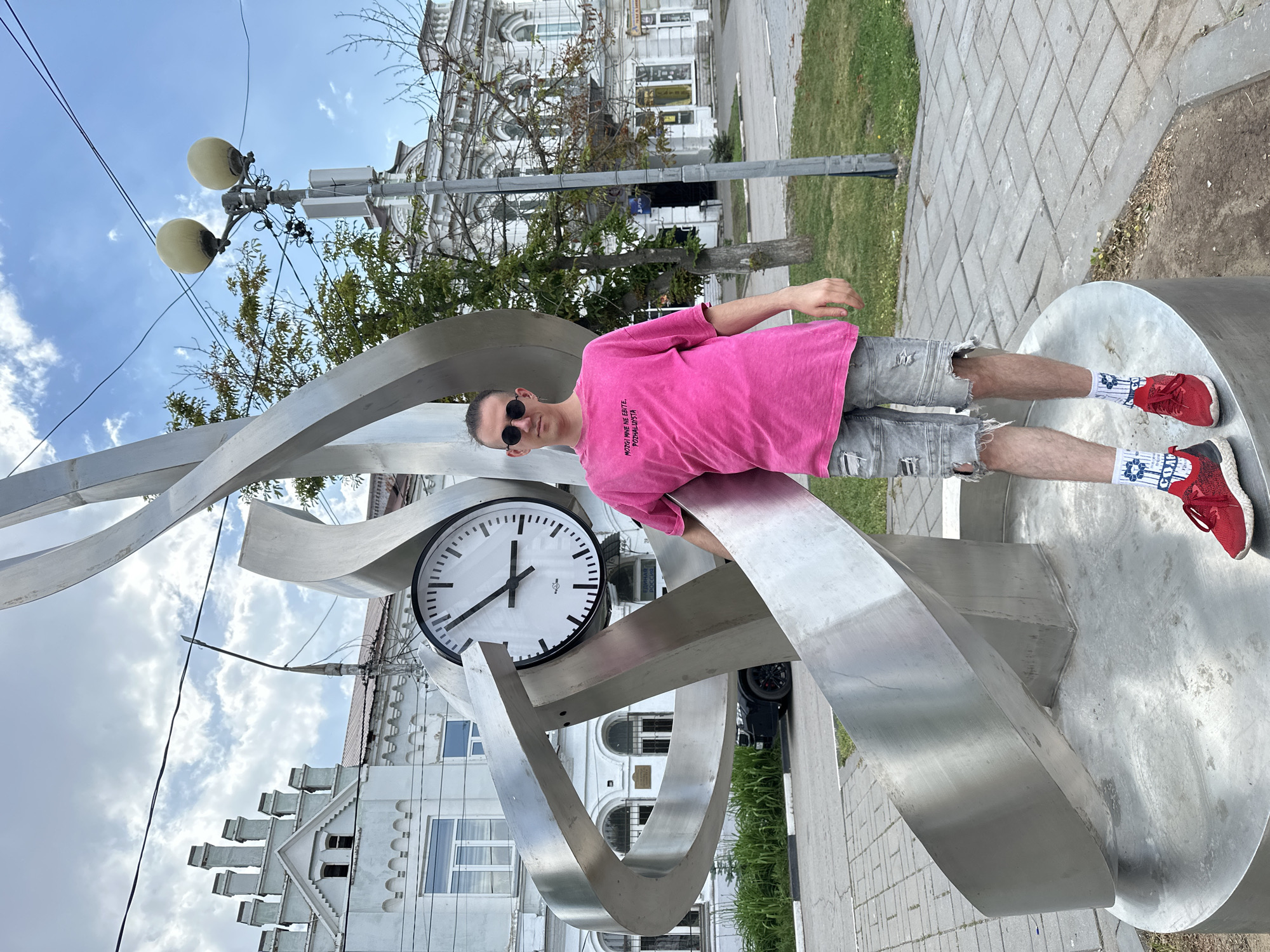 Walking tour of Engels city center monuments and parks