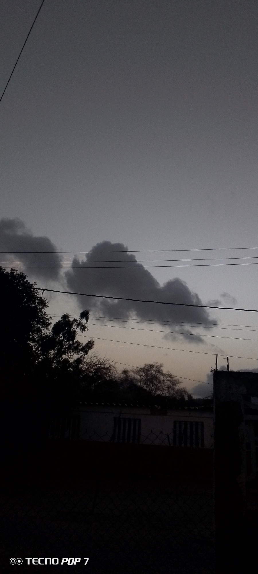 Venezuelan witness documents dramatic lighting across Altagracia morning