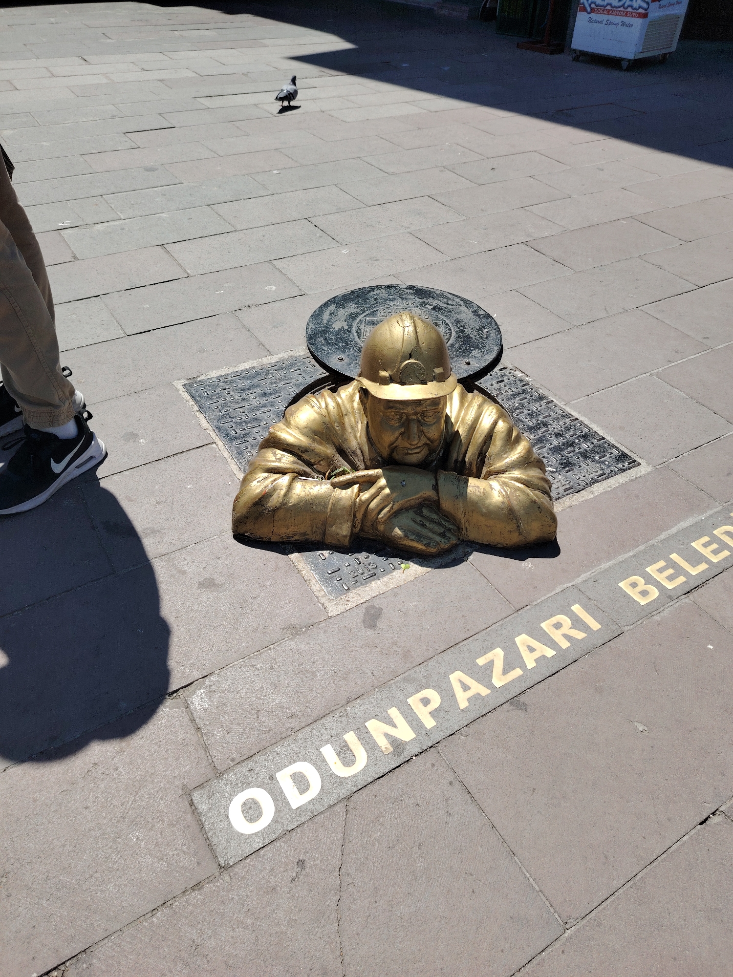 Visitor tours wax museum and historic sites in Eskisehir