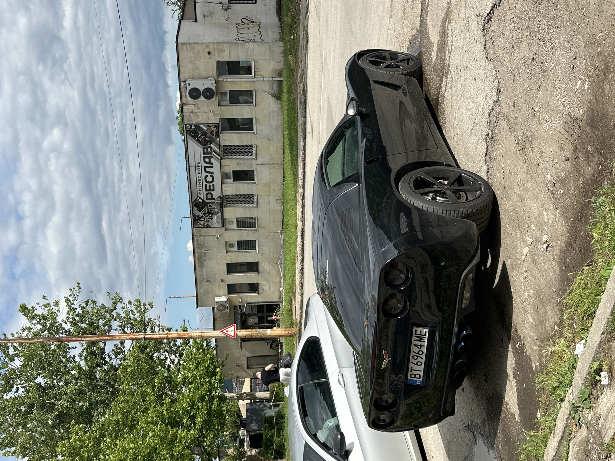 Car spotting session in Veliko Tarnovo featuring Corvette and Golf