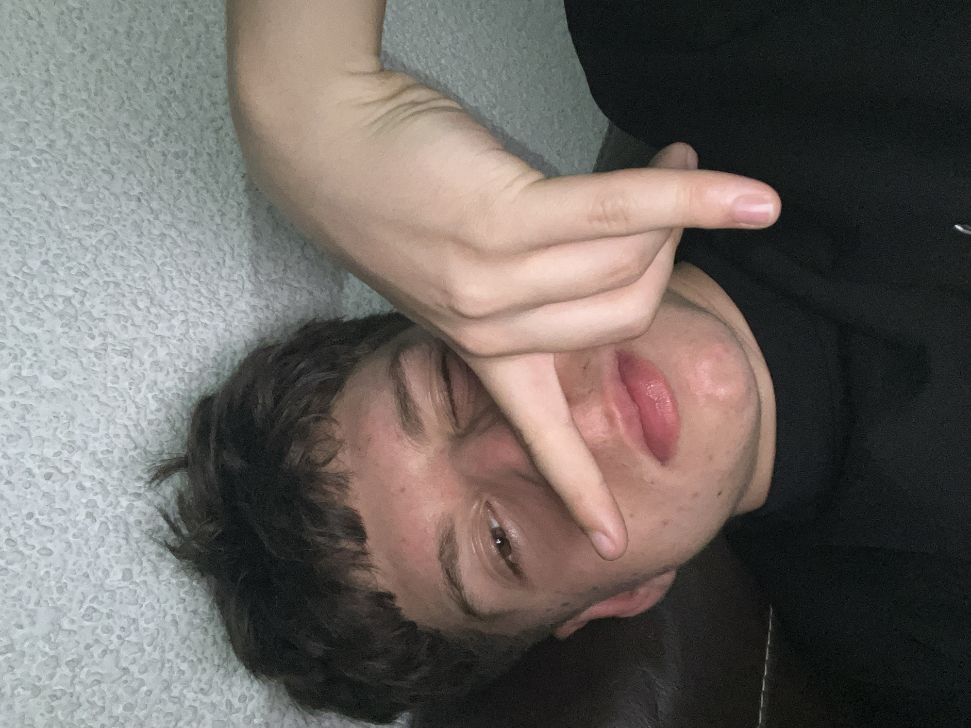 Young man takes 30 selfies in 13 minutes in Bulgaria