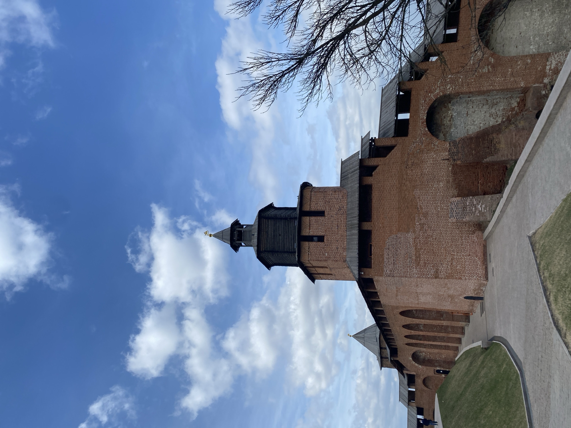 Tourist documents historic Nizhny Novgorod landmarks during morning visit