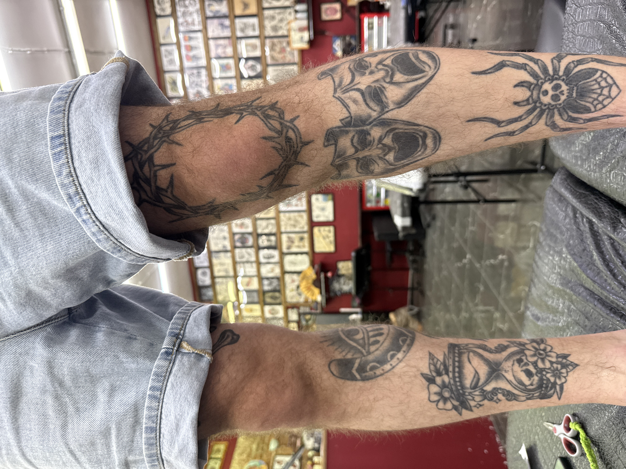 Tattoo session documented at Moscow parlor Friday morning