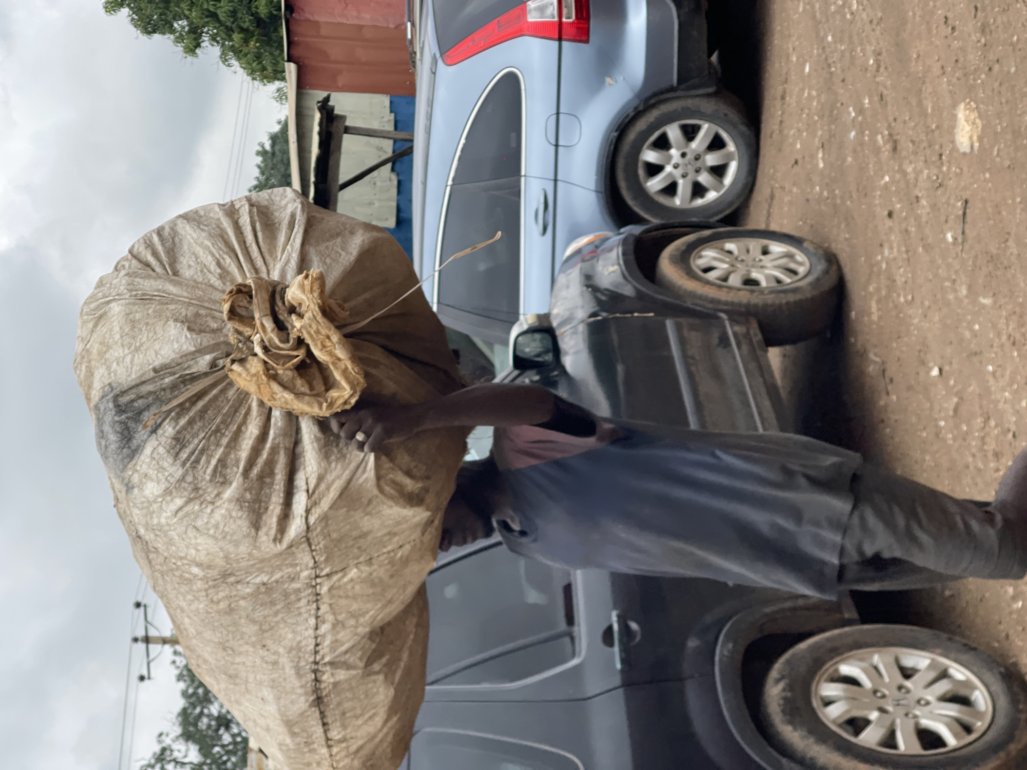 Street vendors and traders at work in Abuja