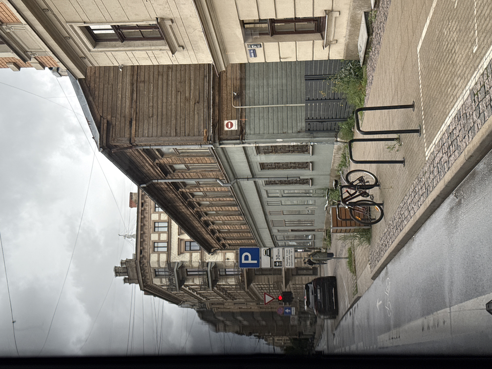 Rainy Riga streets and a gym session on a July morning