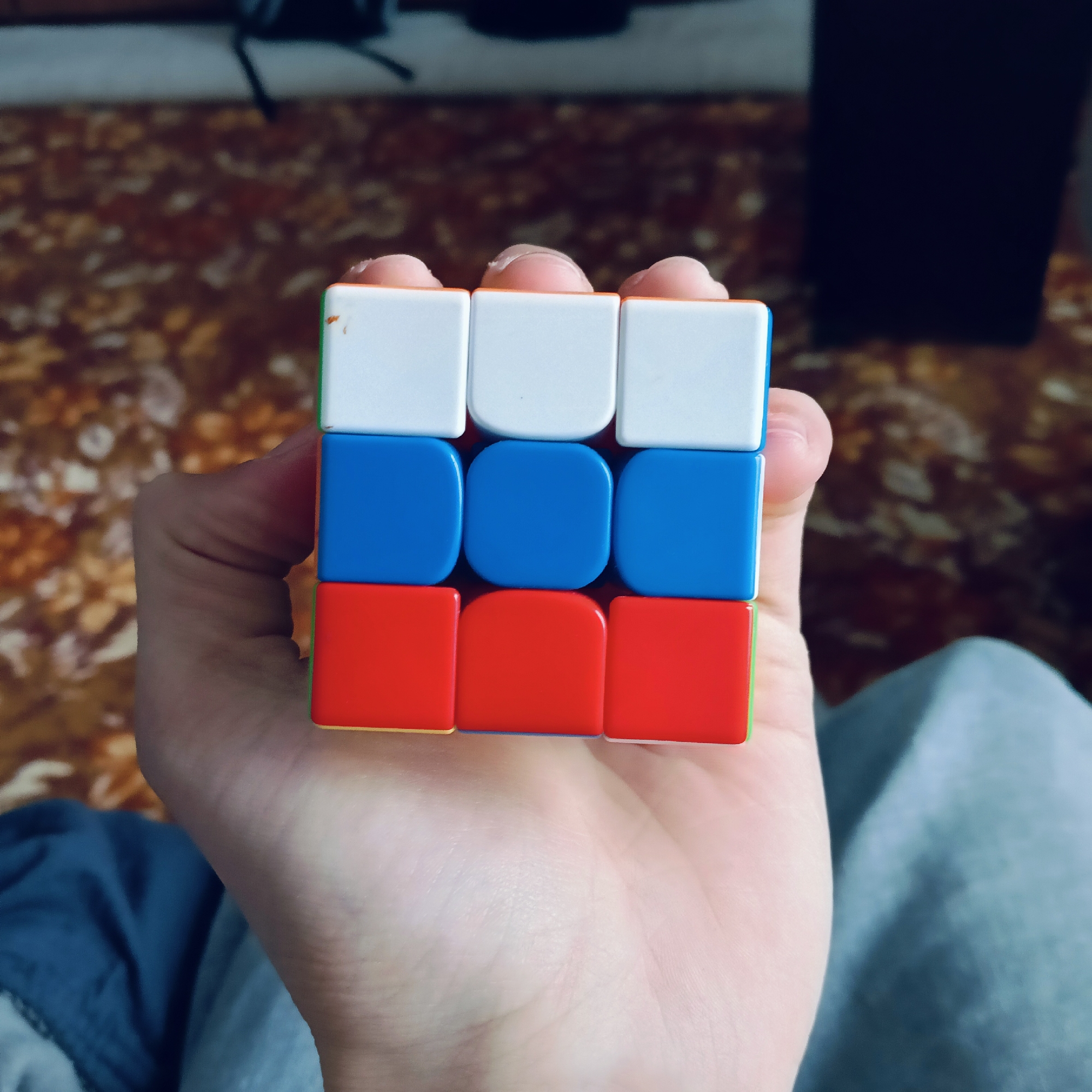 Morning Rubik's cube solving session captured in Burenka, Russia