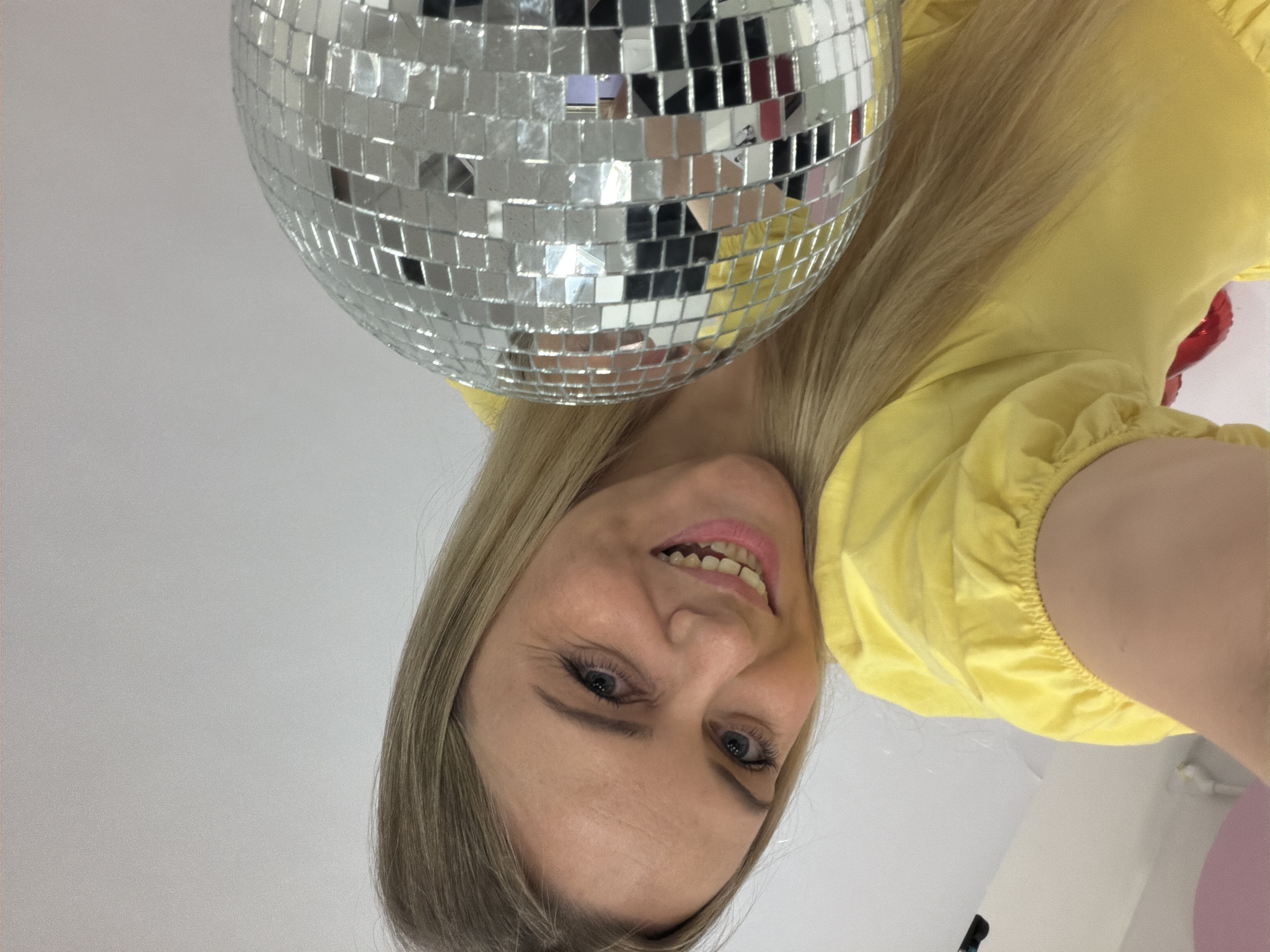 Family photo session with disco balls in Votkinsk, Russia