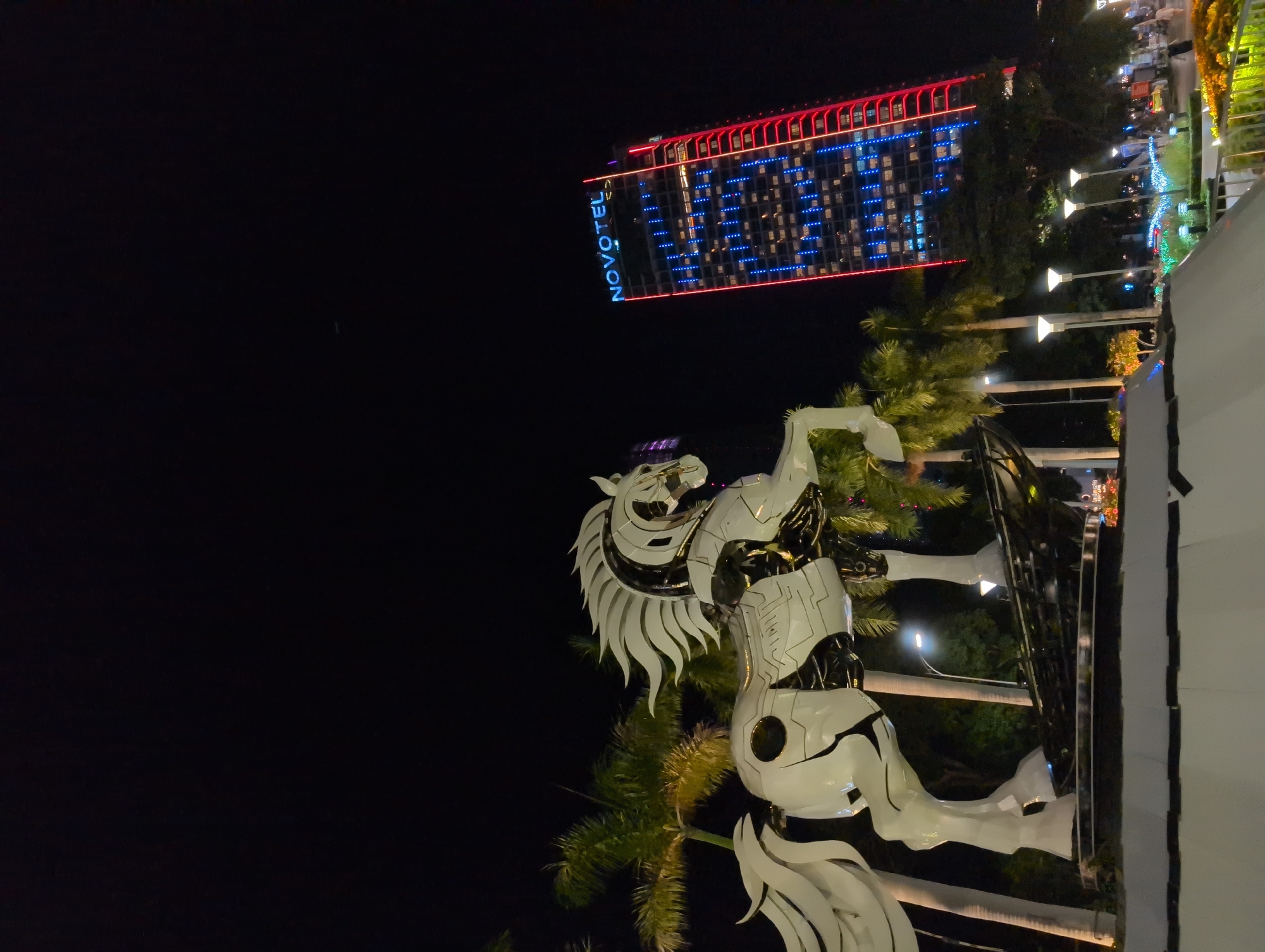 Nighttime scenes around Memory Lounge, Đà Nẵng