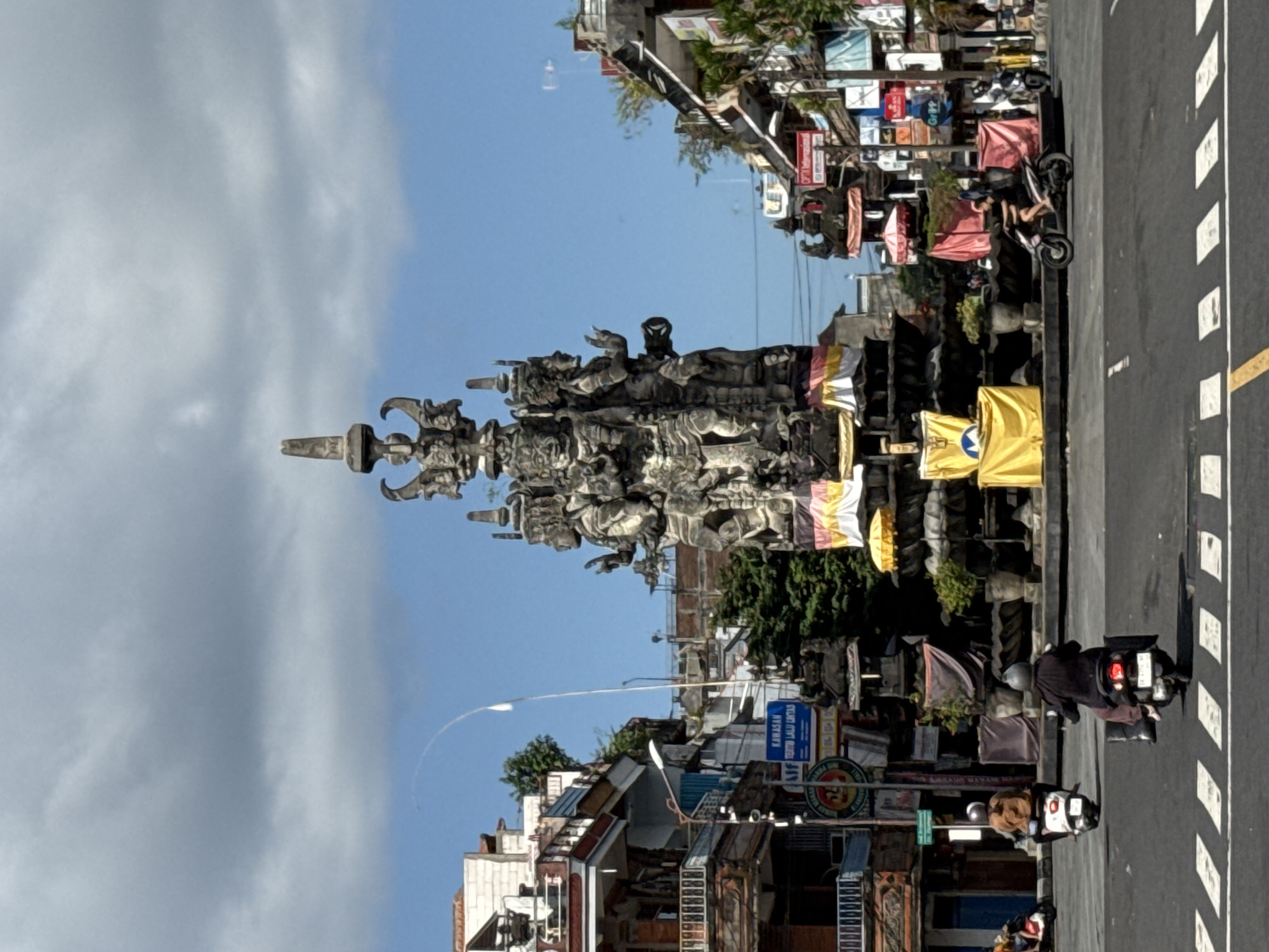 Klungkung's Puputan monument and Kerta Gosa, Bali