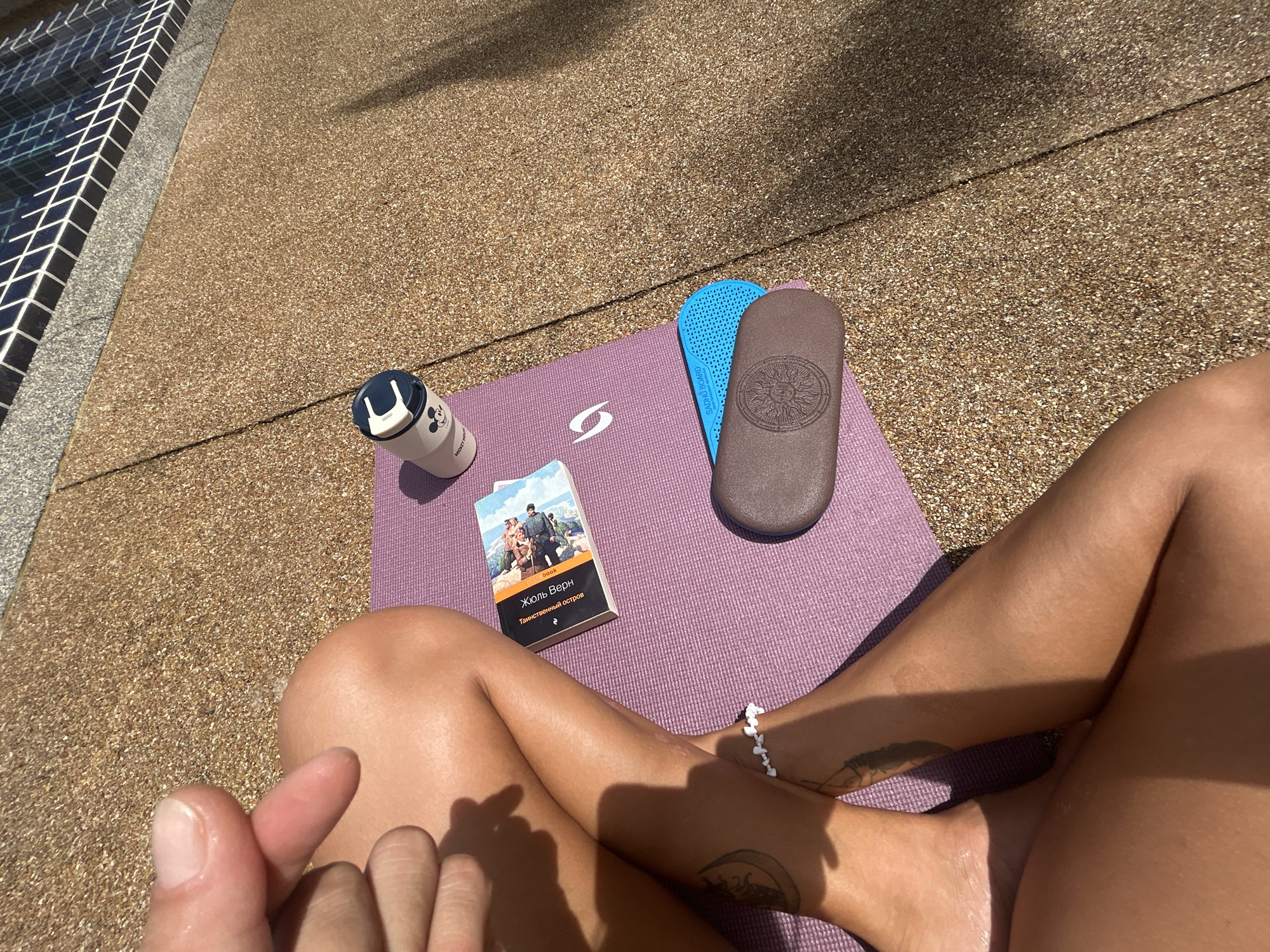 Poolside yoga session with Russian reading in Kathu