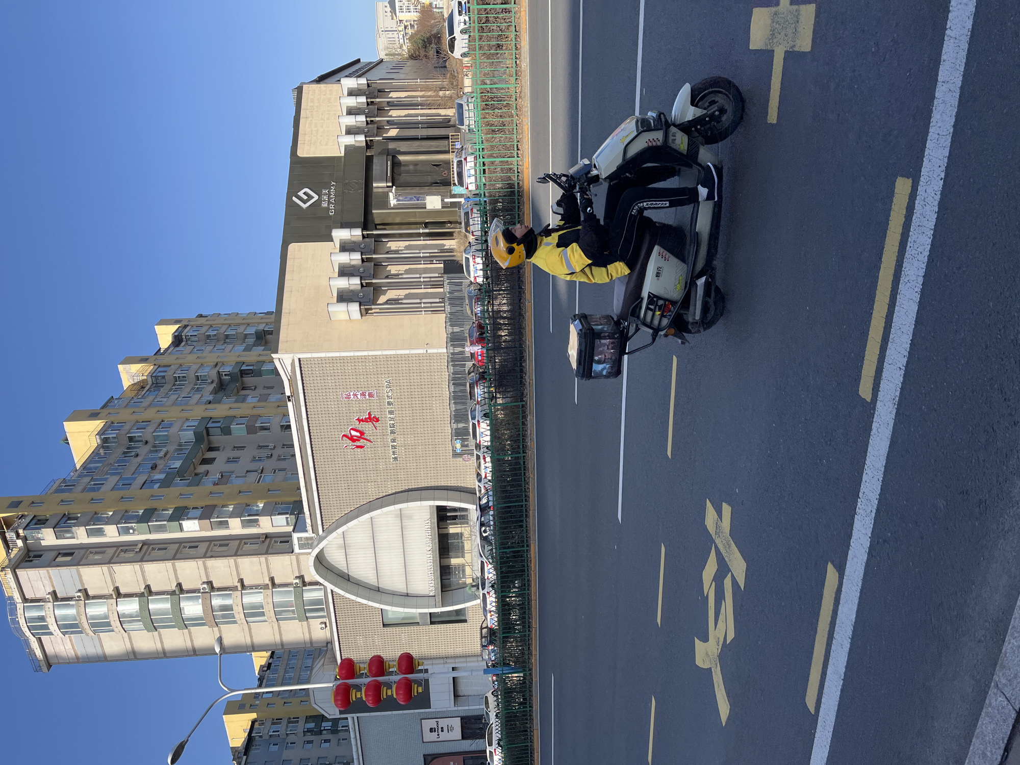 Evening street life documented across Changchun City districts