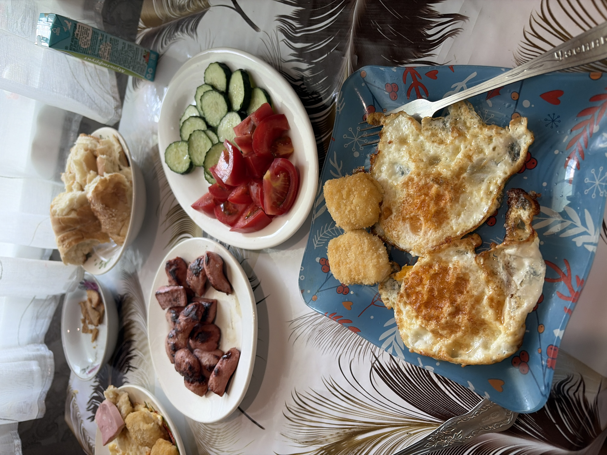 Lazy morning at home in Tambov with a dog and breakfast