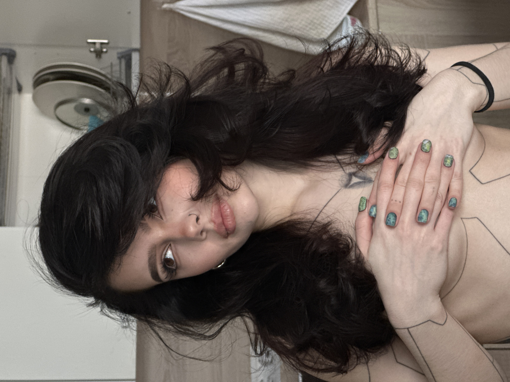 Woman with tattoos observed resting in Lyubertsy bathroom