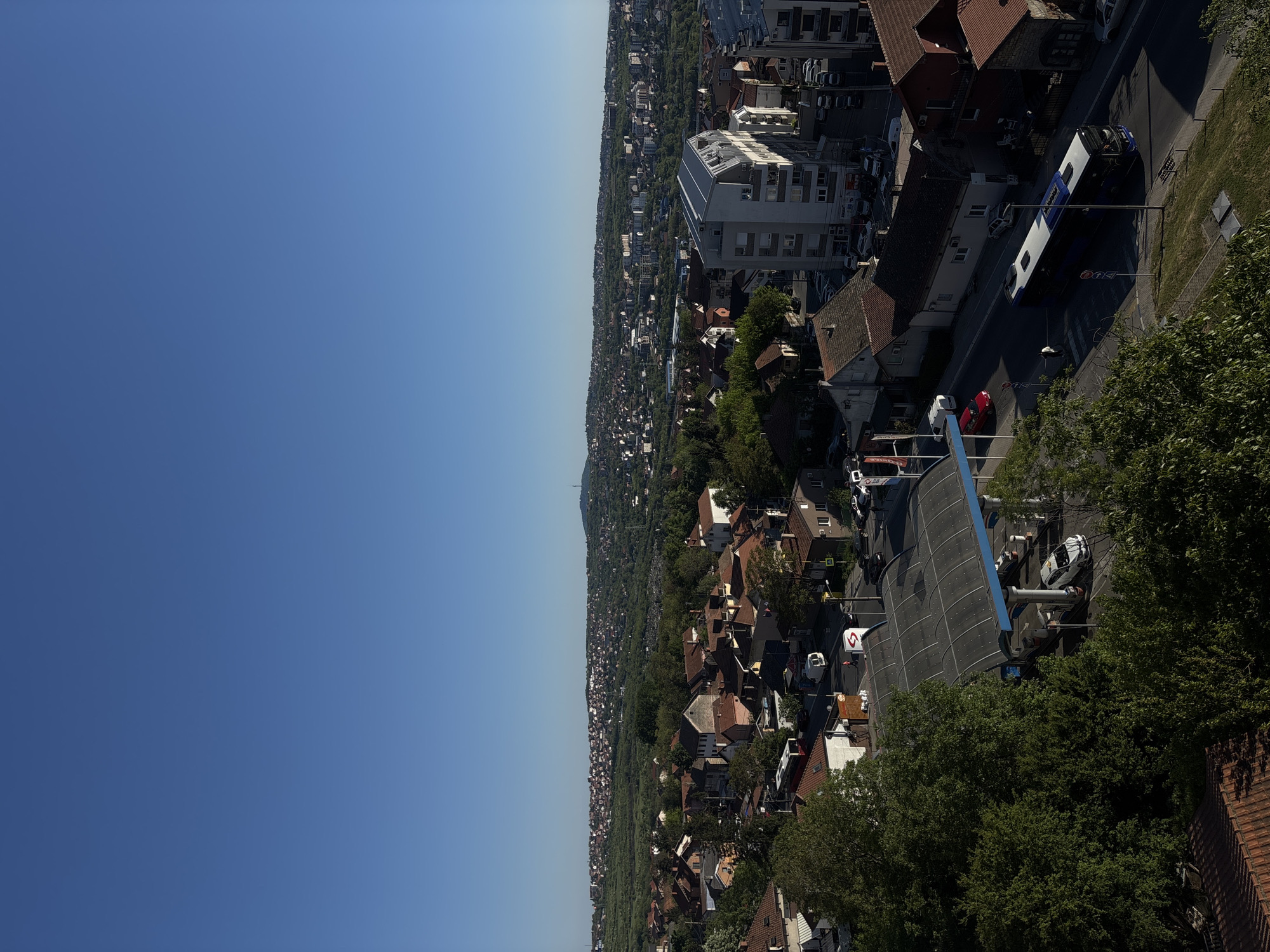 Ordinary moments captured in Belgrade: cityscape and smoking habits