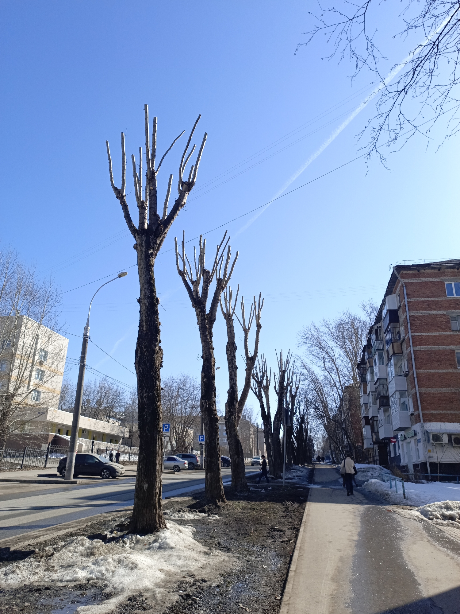 Morning street scenes documented in residential Perm, Russia