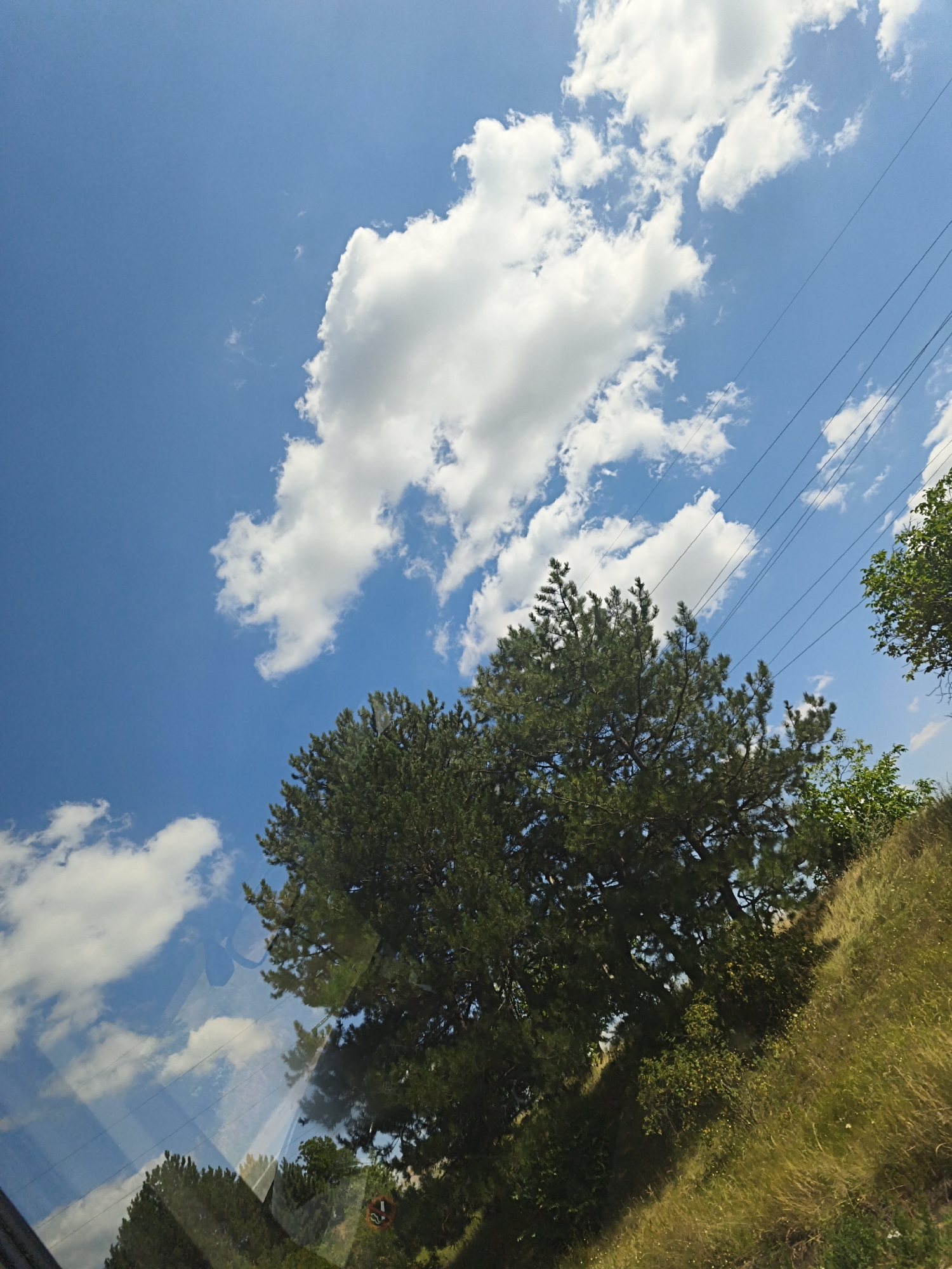 Sunny countryside scenery around Budești, Moldova