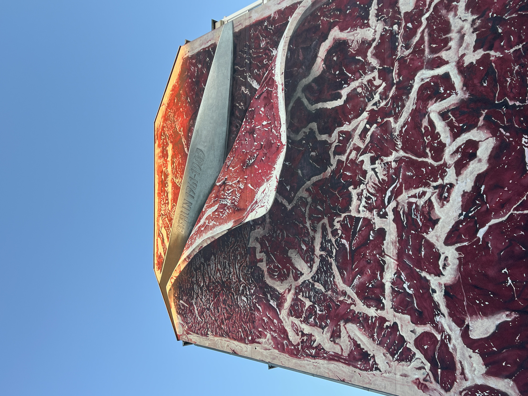 Berlin citywide tour captures monuments, parks, streets, bookstore