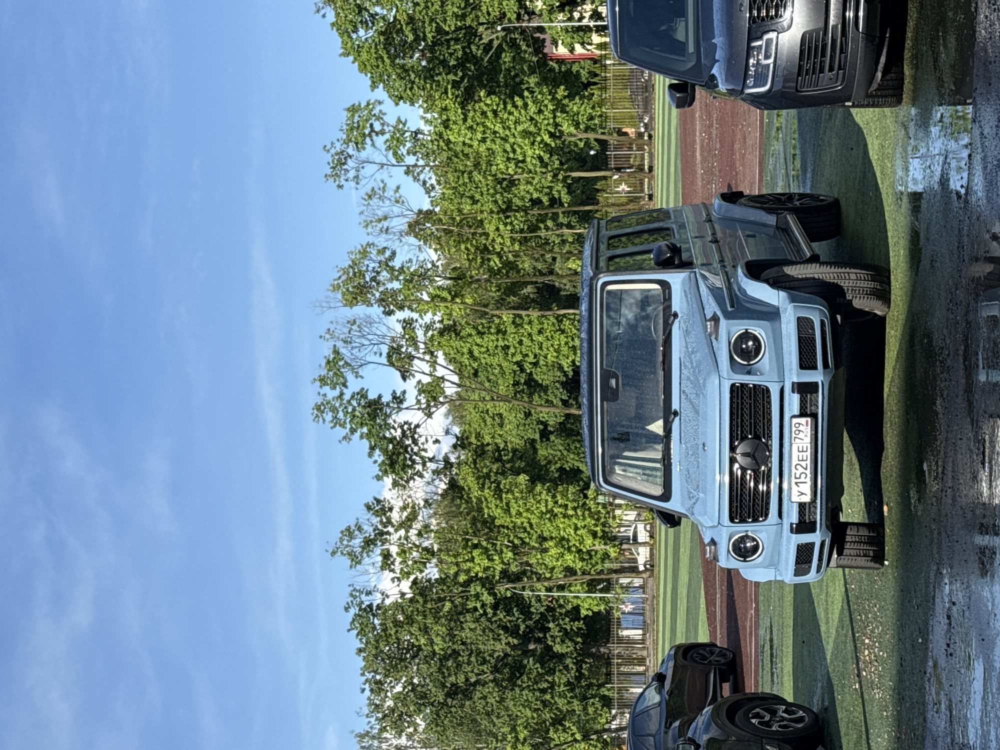 Luxury vehicles spotted parked across Moscow locations